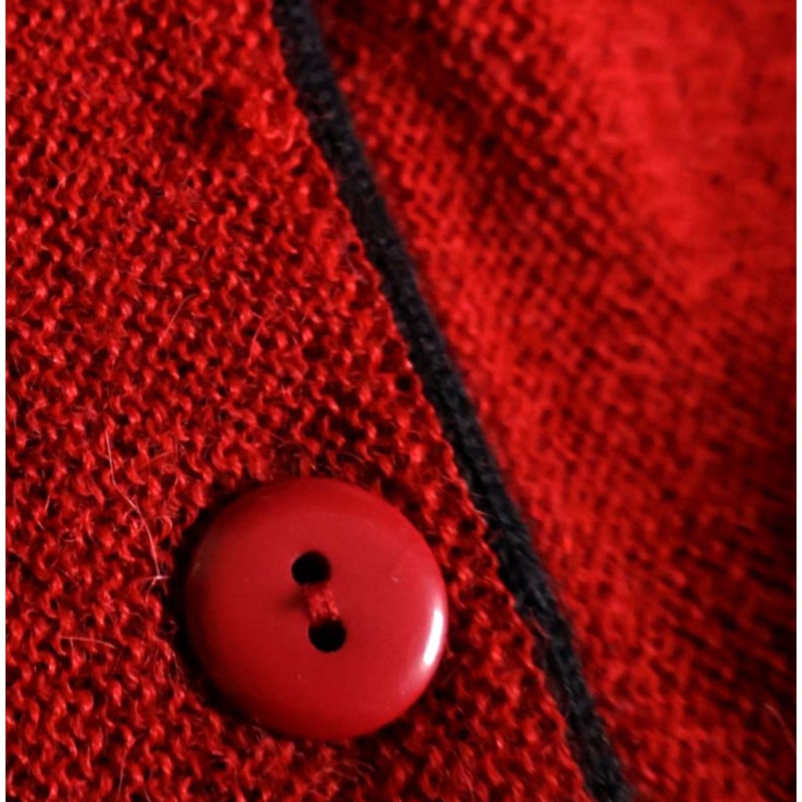 Vintage VINTAGE Links Sweater Vest Shirt Womens Medium Red 100% Alpaca Button Up Knit Sleeveless V-Neck Hand Wash Only Retro Preppy 70s Size M / US 6-8 / IT 42-44 - 7 Thumbnail