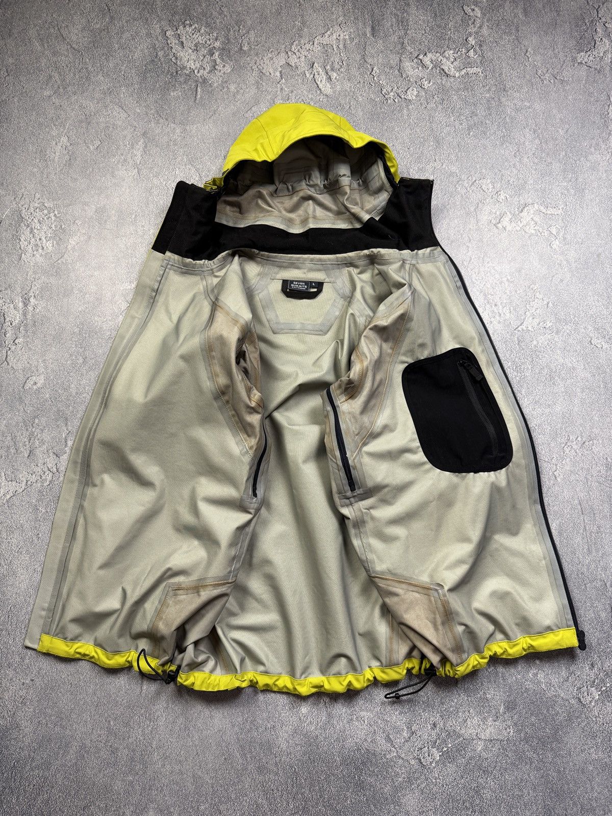 Other Seven Summits Extreme Gore-Tex Jacket Size US L / EU 52-54 / 3 - 18 Thumbnail