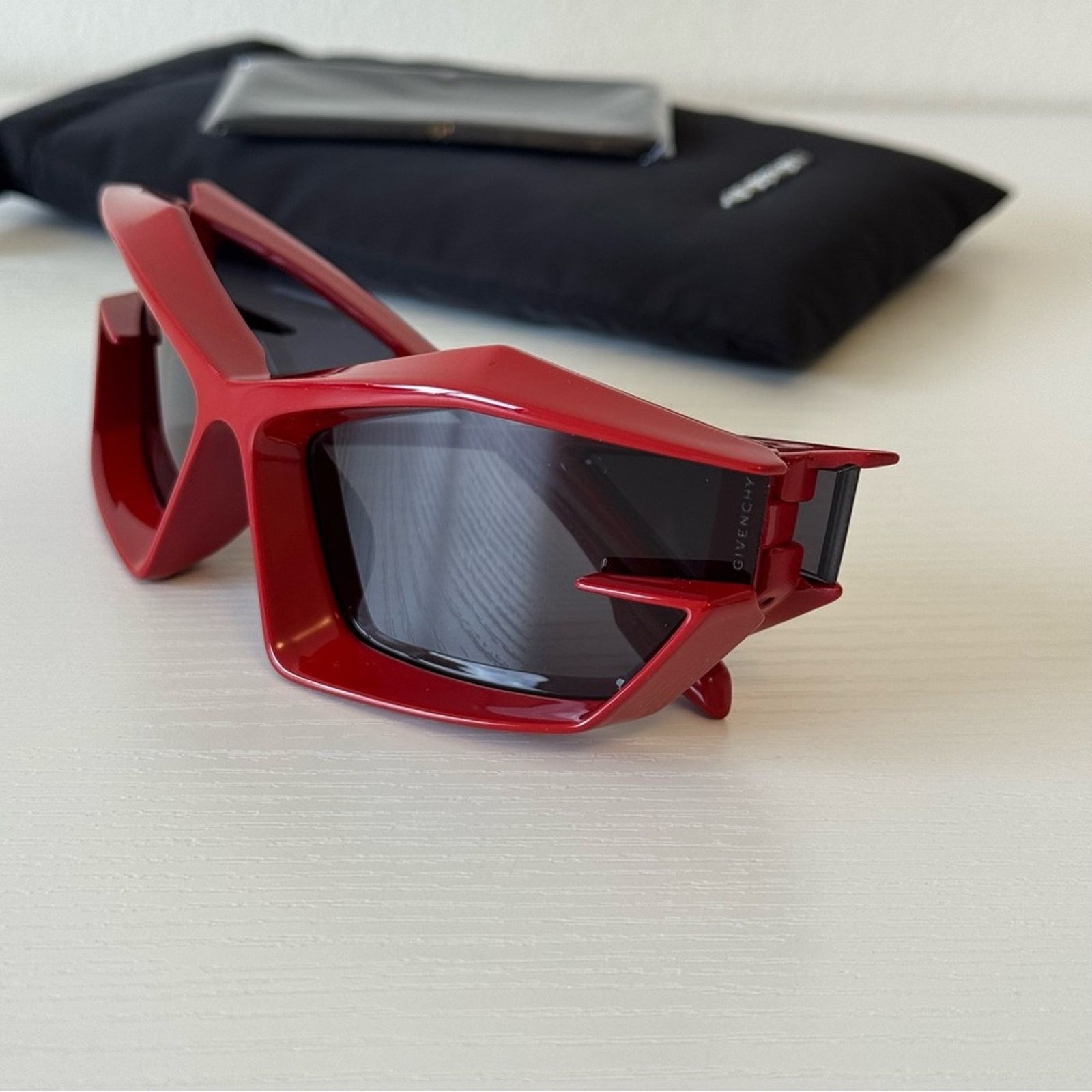 Givenchy New Givenchy Red Geometric Sunglasses GV40049U 66A Authentic Size ONE SIZE - 1 Thumbnail