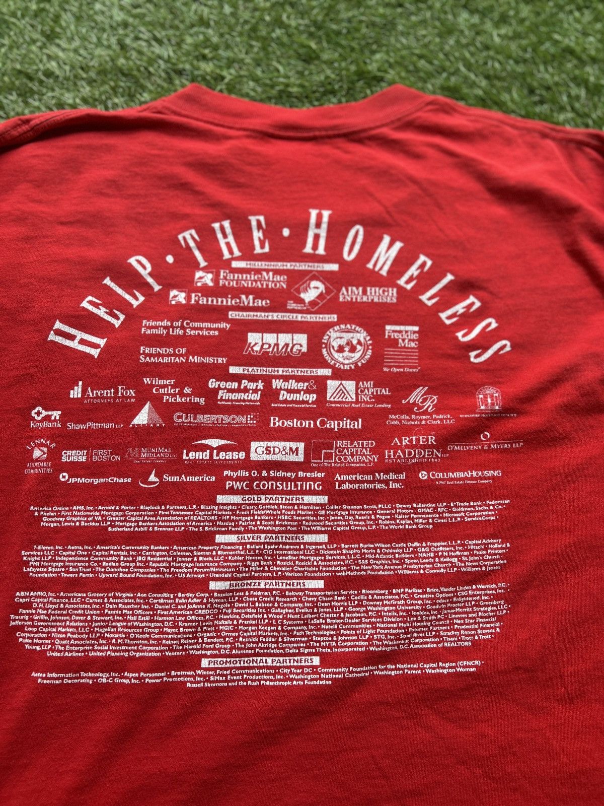 Vintage VINTAGE 2001 HELP THE HOMELESS WALKATHON LONG SLEEVE TEE Size US XL / EU 56 / 4 - 5 Thumbnail