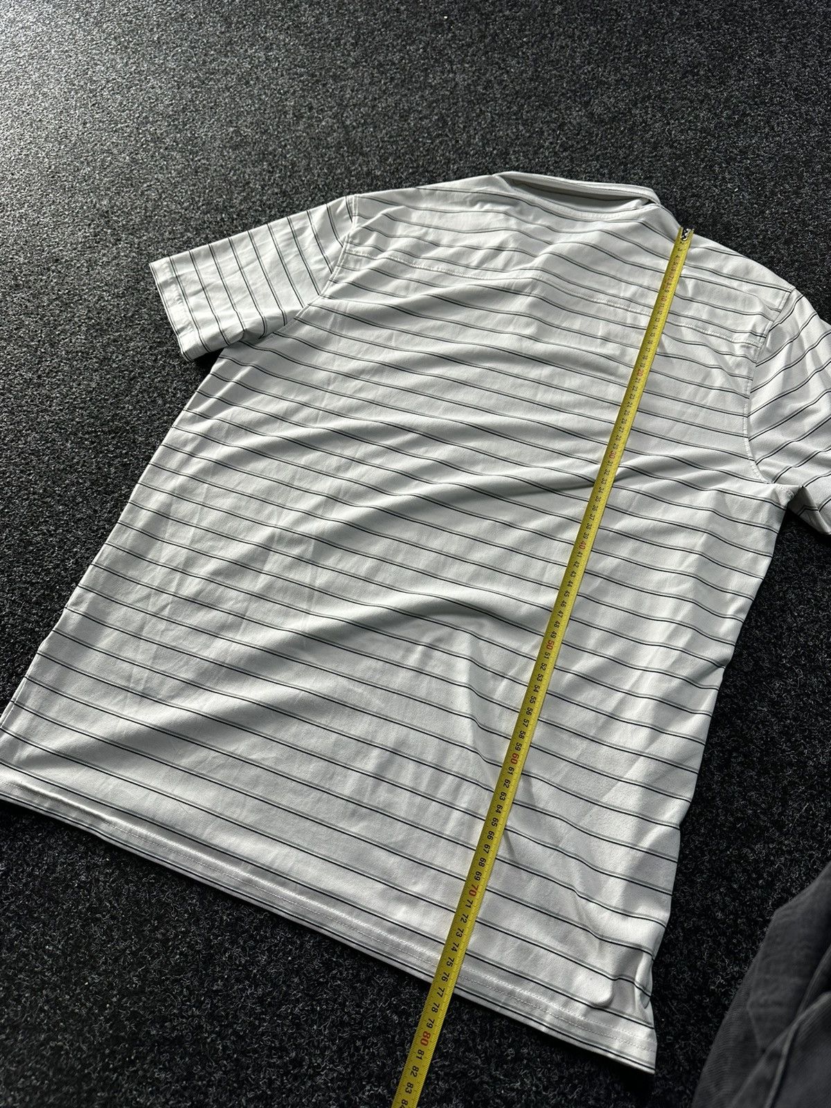 Oakley × Vintage 🚨 VINTAGE OAKLEY LOGO POLO TENNIS WHITE RARE 00s GORPCORE Size US L / EU 52-54 / 3 - 8 Thumbnail