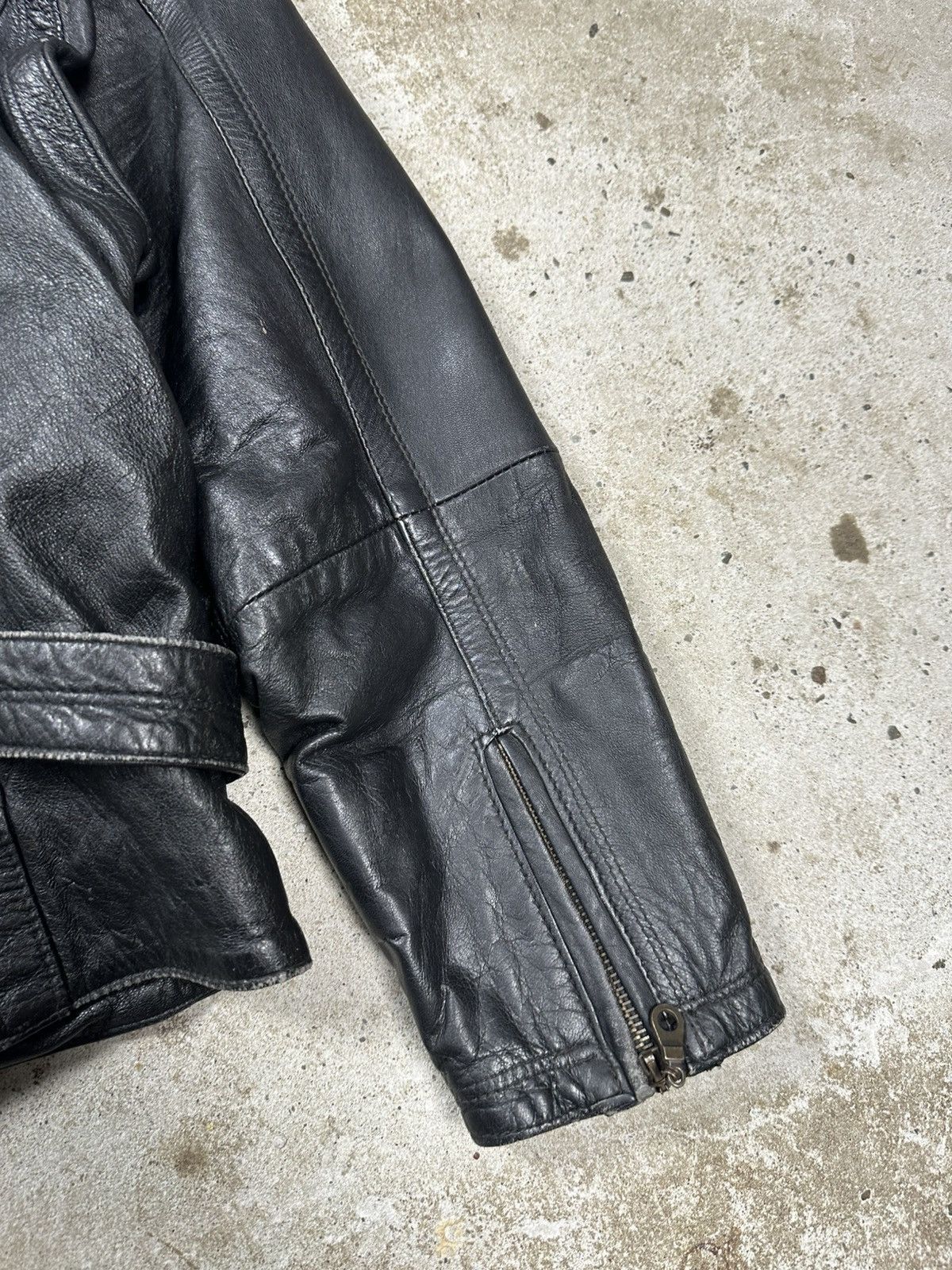 Vintage Vintage Y2K Moto Biker Style Black Cropped Leather Jacket Size US S / EU 44-46 / 1 - 10 Thumbnail