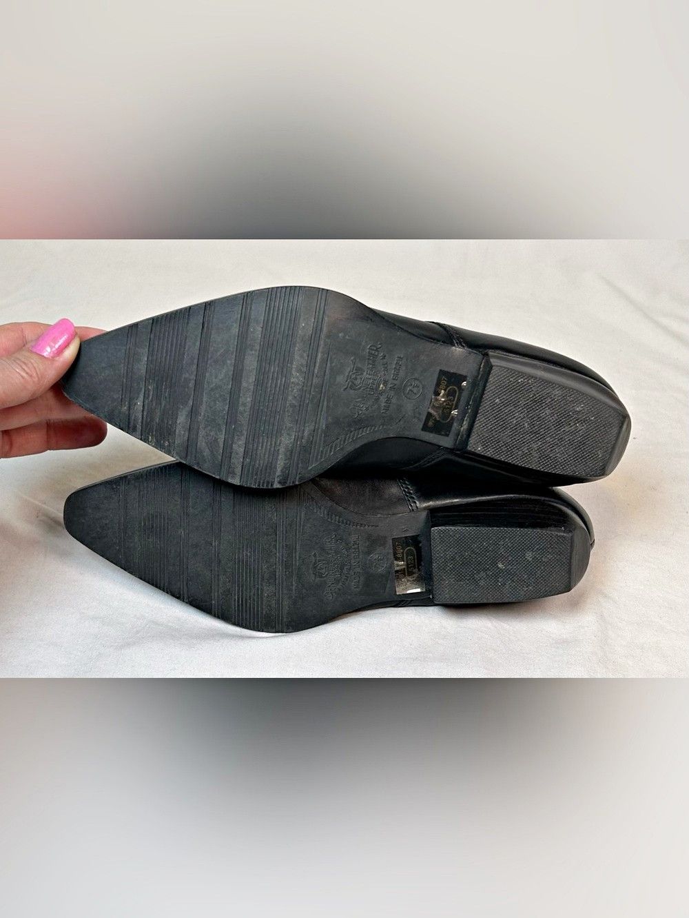Other Vintage Wild Pair Black Leather Western Booties Ankle Boots Size US 7.5 / IT 37.5 - 6 Thumbnail