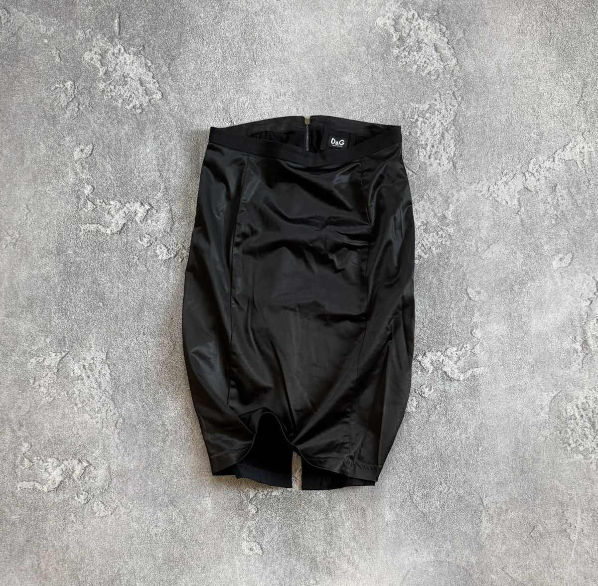 Dolce & Gabbana Dolce & Gabbana 42size pencil black skirt Size 28" / US 6 / IT 42 - 1 Thumbnail