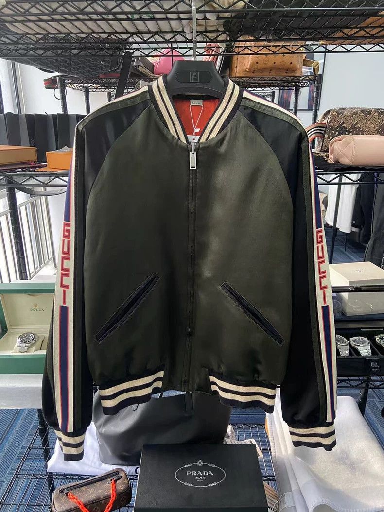 Gucci Classic Stripe Logo Velvet Jacket Size US M / EU 48-50 / 2 - 1 Thumbnail