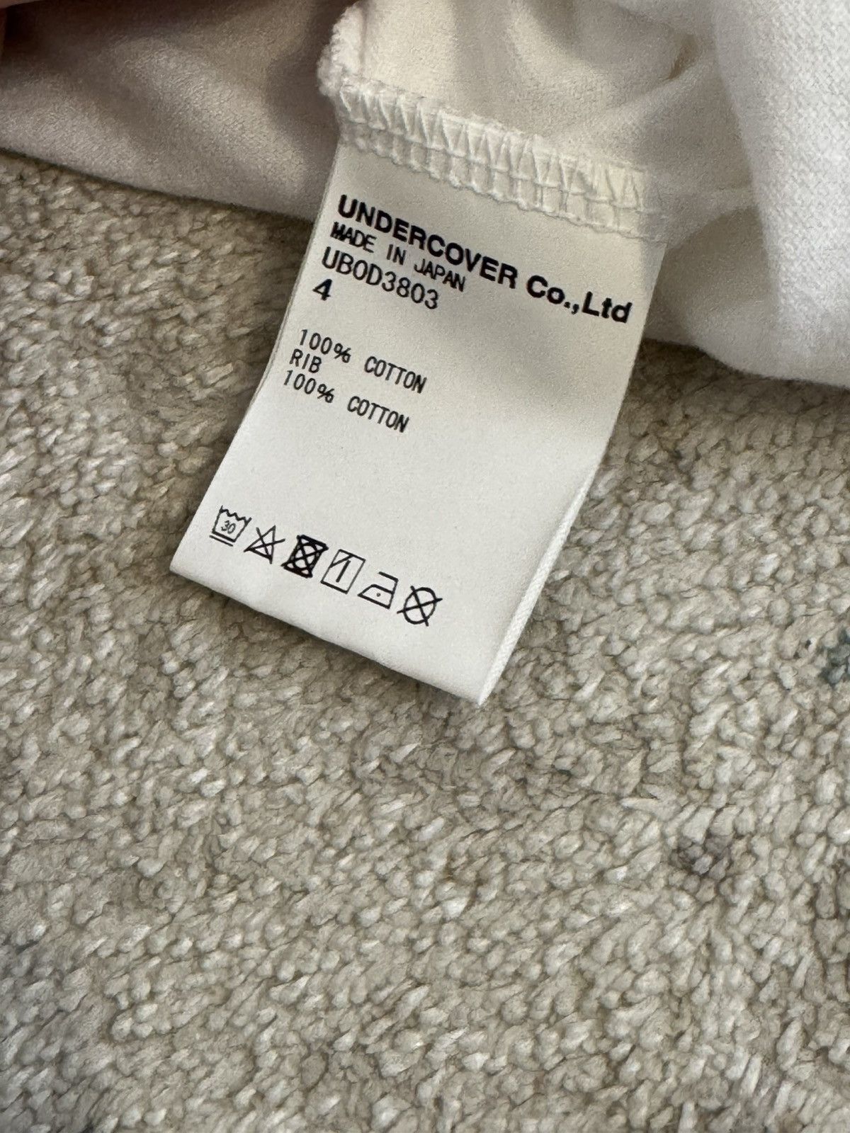 Undercover Undercover We make noise not clothes Tee Size US L / EU 52-54 / 3 - 5 Thumbnail