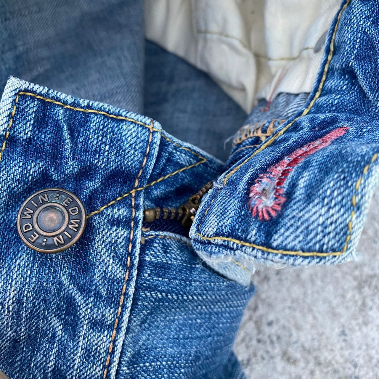 Edwin Vintage Edwin 504 Distressed Denim Kurt Cobain Style Size US 34 / EU 50 - 16 Thumbnail