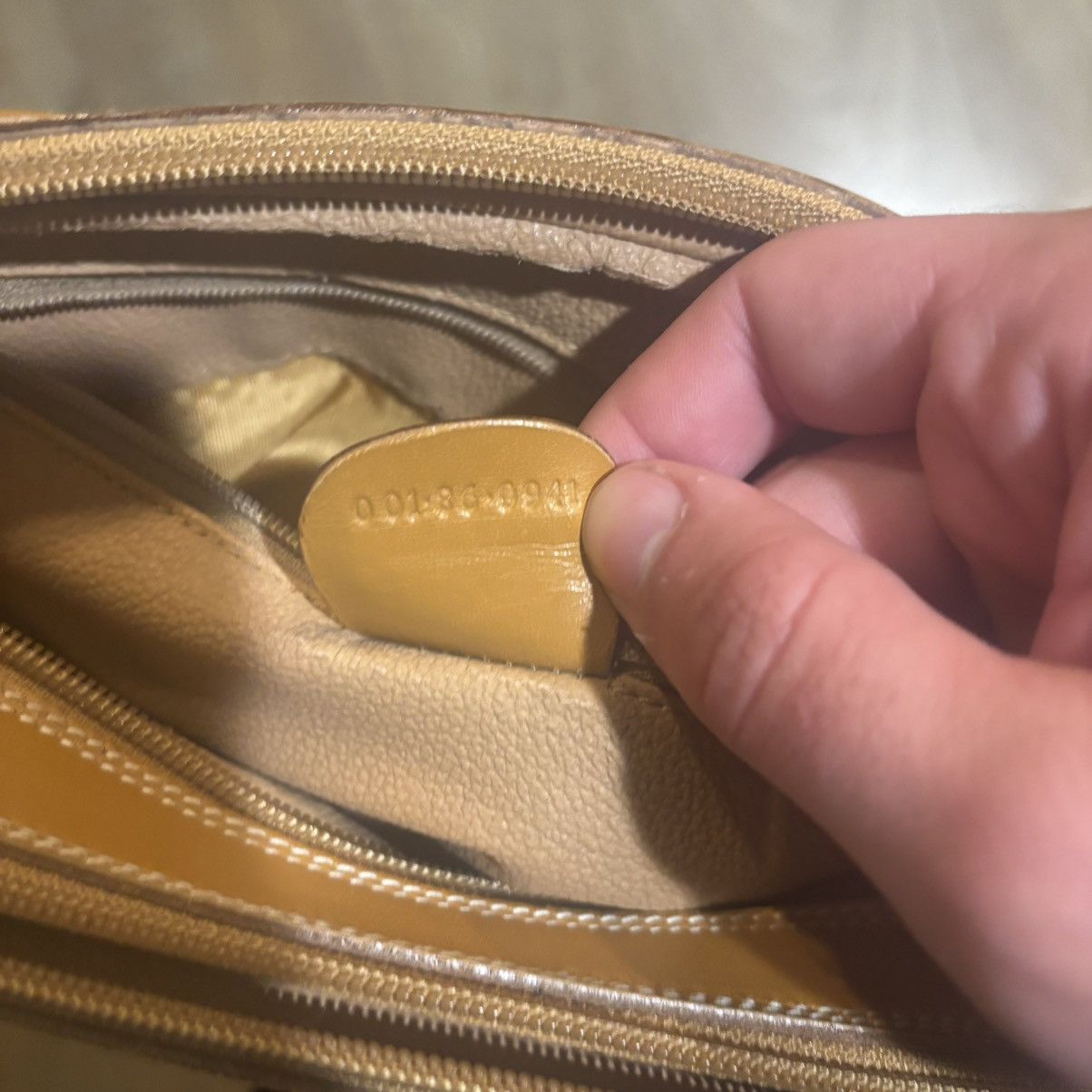 Gucci Gucci Monogram Cross Body Bag Leather Strap Gold / White Size ONE SIZE - 5 Thumbnail
