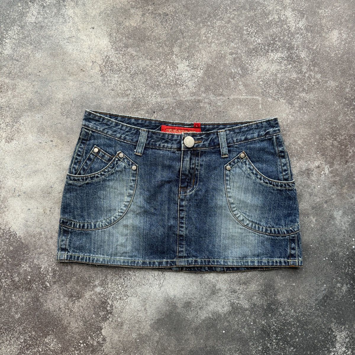 Hysteric Glamour 2000’s Fishbone Y2K Vintage Glam Washed Denim Mini Skirt Size 30" / US 8 / IT 44 - 1 Thumbnail