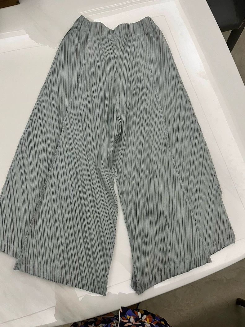 Issey Miyake Issey Miyake Pleated Wide-Leg Pants - dmc Size US 30 / EU 46 - 1 Thumbnail