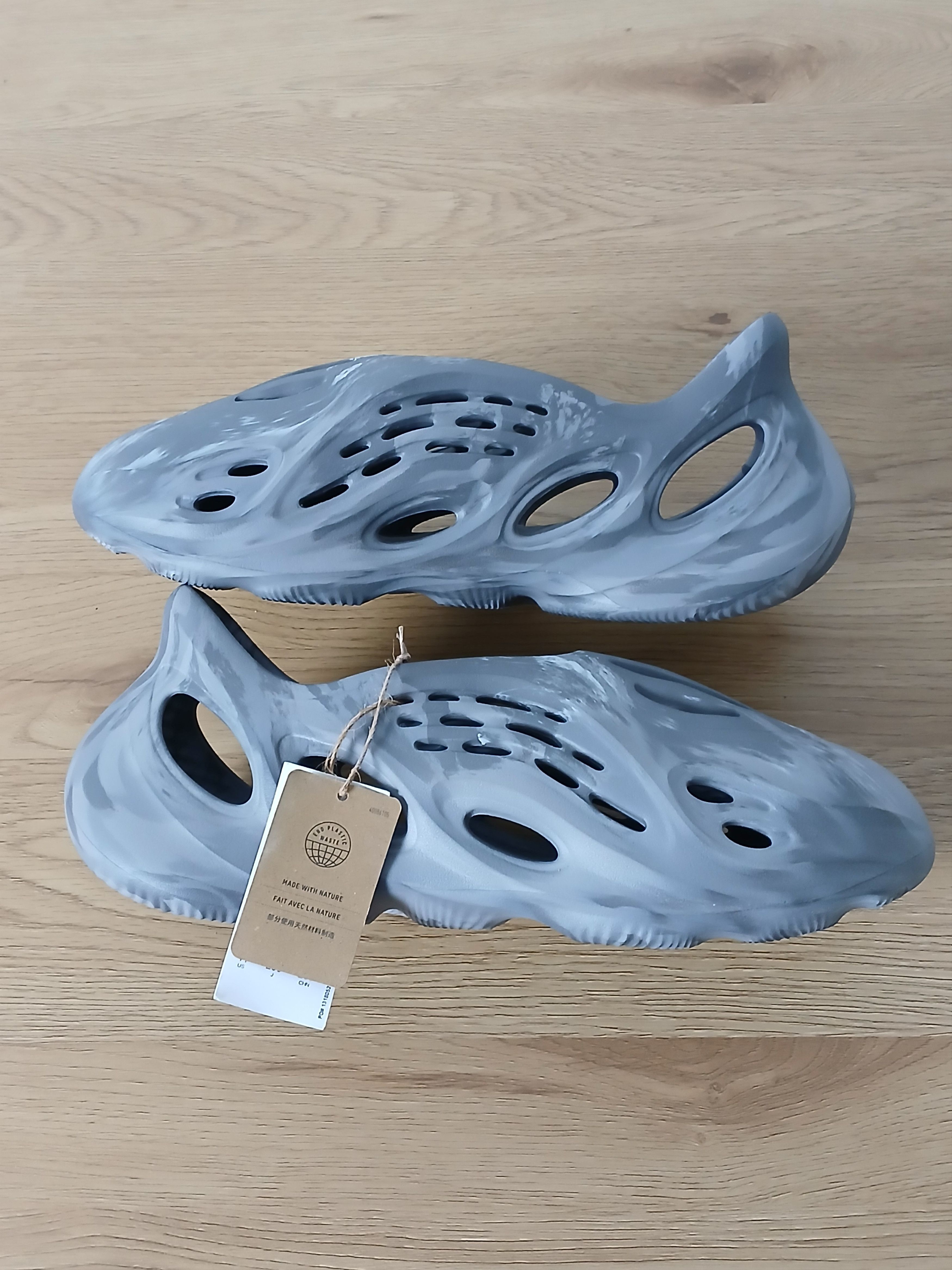 Adidas × Kanye West × Yeezy New Adidas Yeezy Foam Runner Size US 11 / EU 44 - 1 Thumbnail