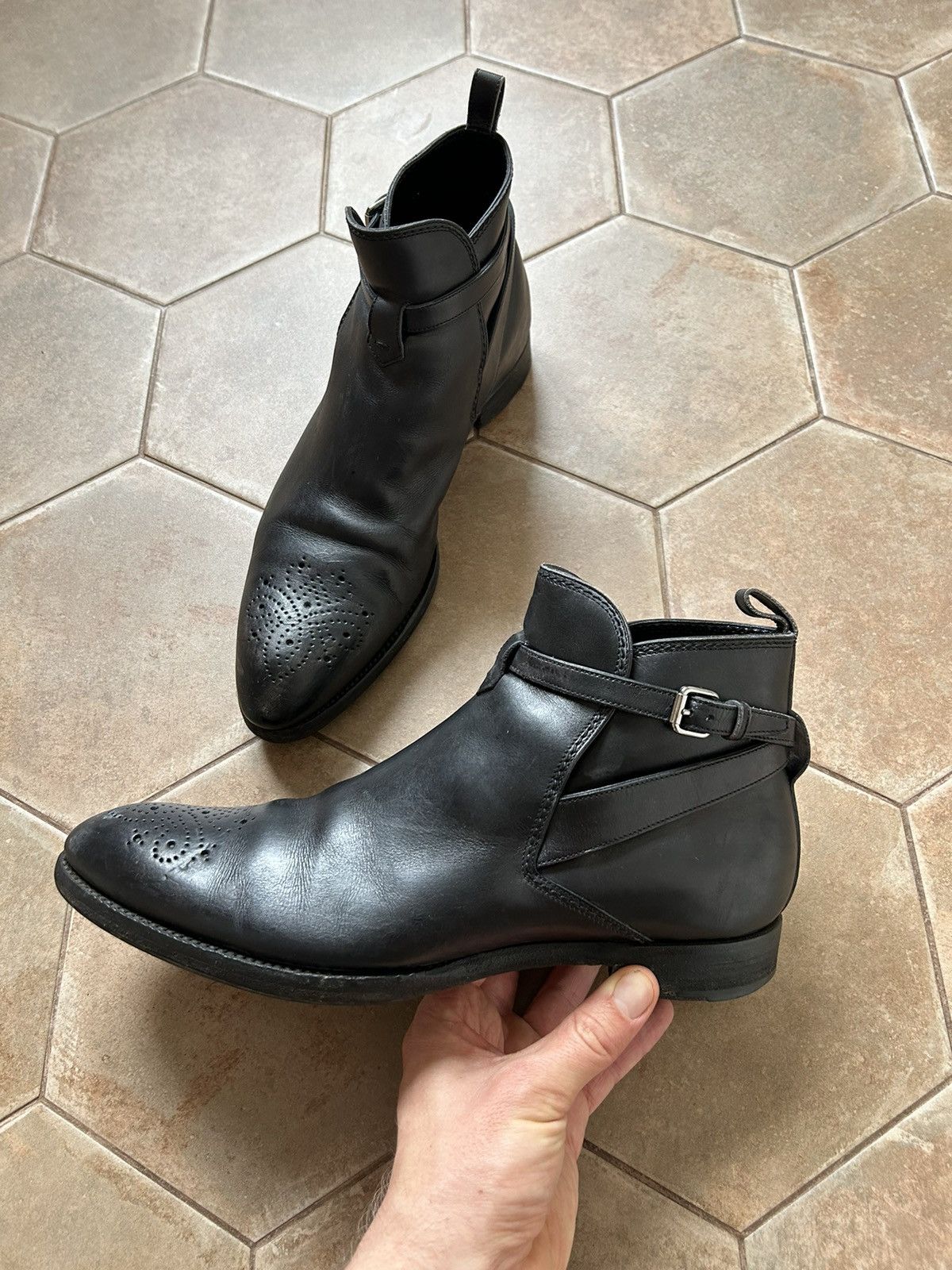 Louis Vuitton Louis Vuitton Leather Chelsea Boots Size US 9.5 / EU 42-43 - 1 Thumbnail