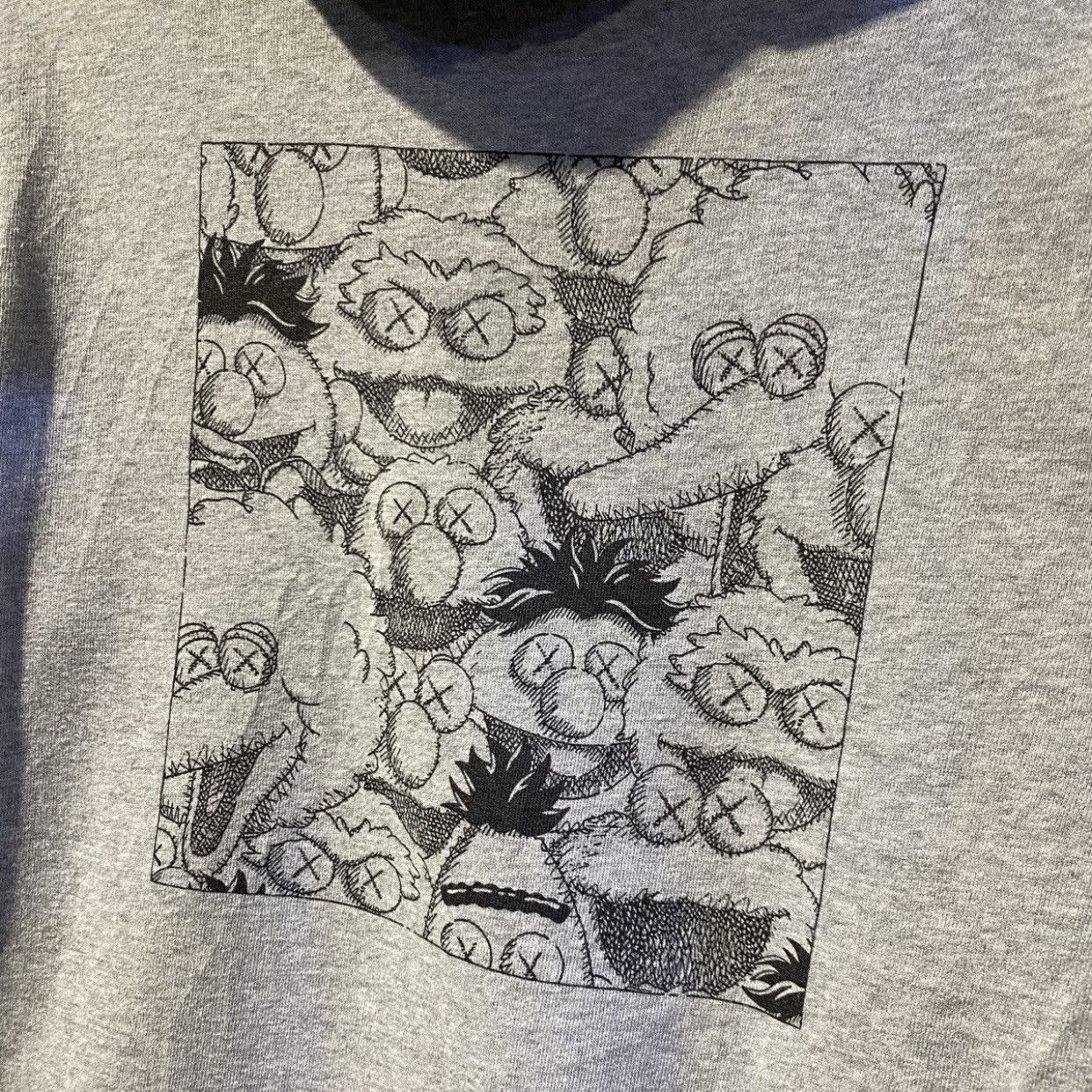 Kaws × Uniqlo × Vintage KAWS X SESAME STREET X UNIQLO HOODIES Size US S / EU 44-46 / 1 - 3 Thumbnail