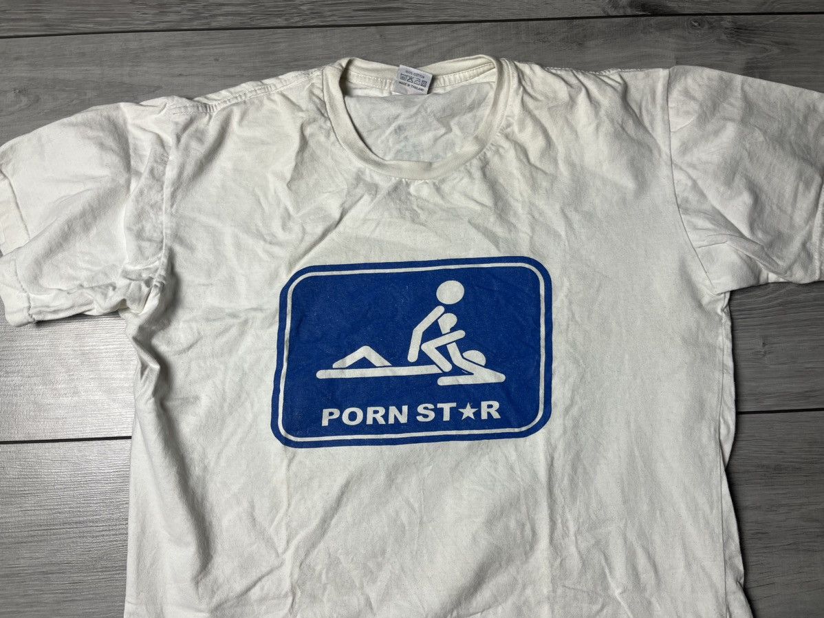 Band Tees Vintage Porn star Tshirt hook ups size Large Size US L / EU 52-54 / 3 - 3 Thumbnail