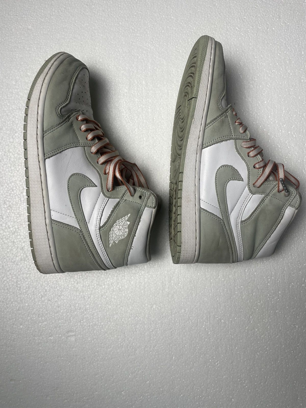 Jordan Brand Air Jordan 1 High OG 'Seafoam' Size 8UK Sneakers Size US 10 / EU 43 - 4 Thumbnail