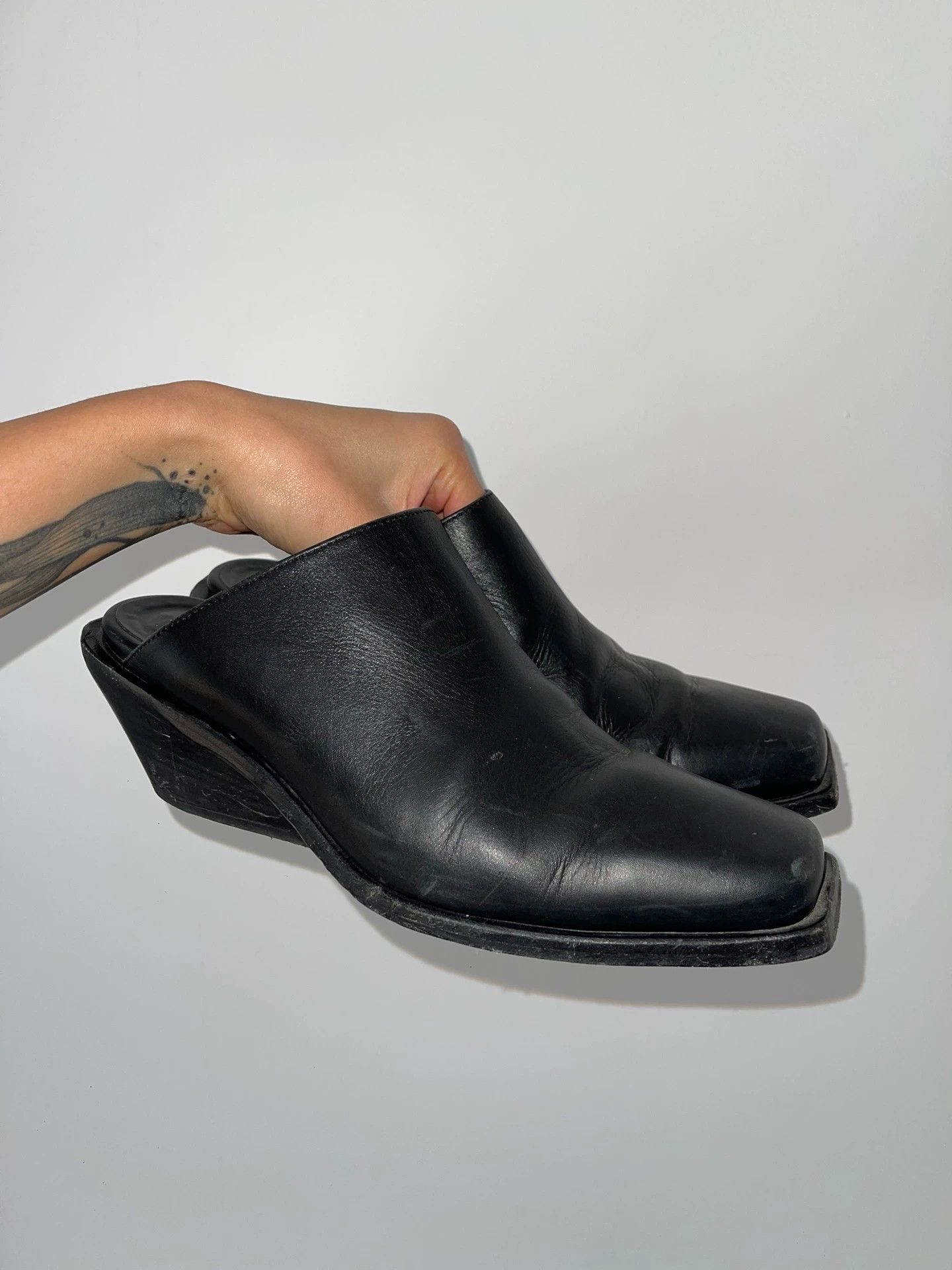 Ann Demeulemeester Ann Demeulemeester Classic Leather Block Heel Mule 37 Size US 6.5 / IT 36.5 - 1 Thumbnail