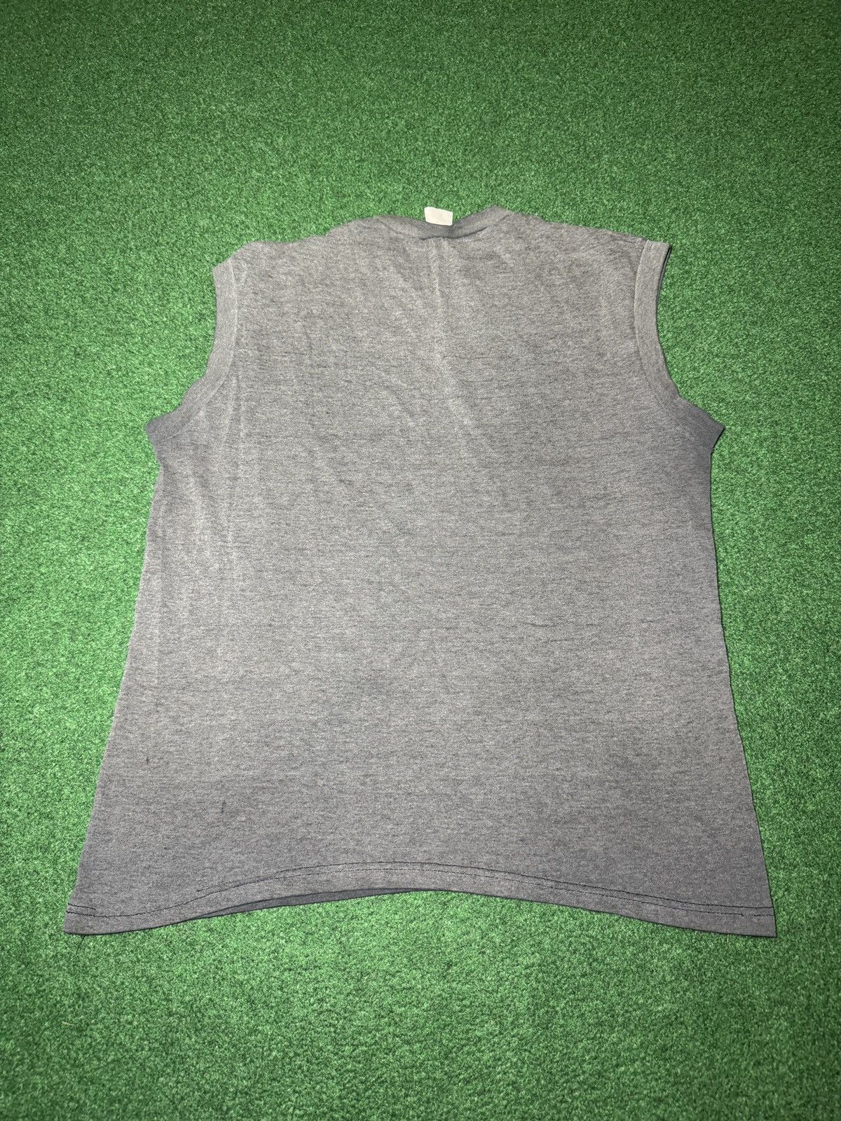 Vintage Vintage 80s 90s Sleeveless Faded Grunge Lrg 21x27 T Shirt Size US L / EU 52-54 / 3 - 4 Thumbnail