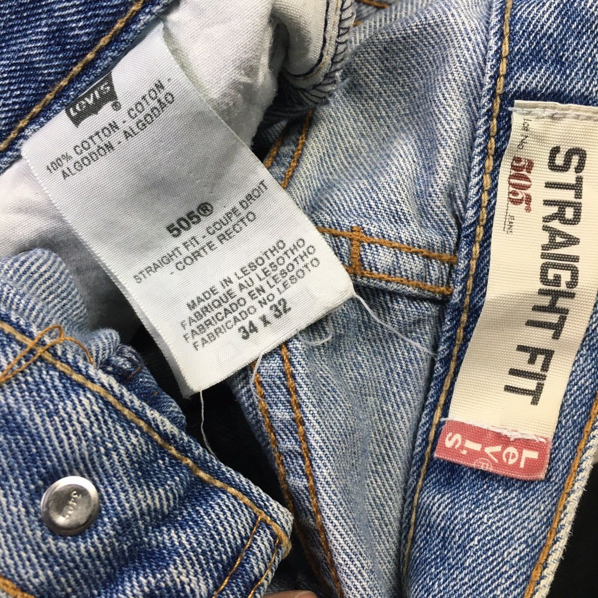 Levi's × Vintage Levis 505 Straight Fit Light Blue Jeans Size US 35 - 8 Thumbnail