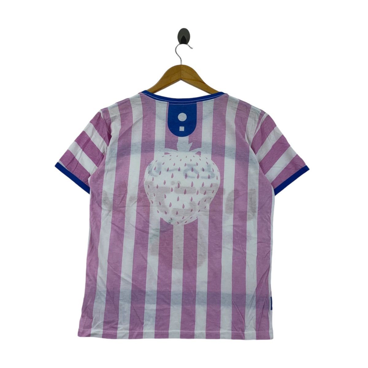 Vintage Vintage JAPAN STRAWBERRY MILK Anime AOP Tee Shirt Top Size L / US 10 / IT 46 - 4 Thumbnail
