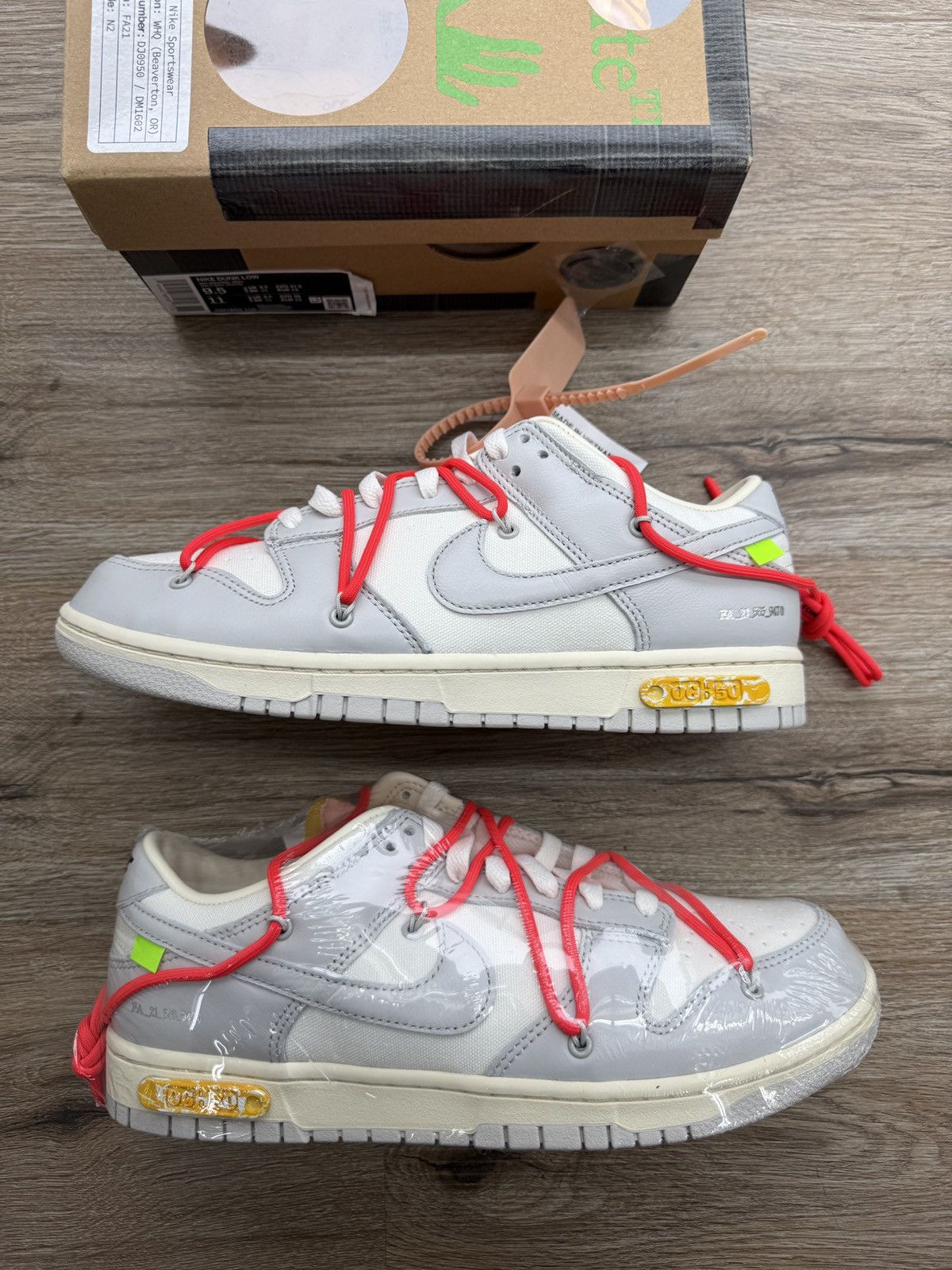 Nike × Off-White Off White Nike Lot 6/50 Dunks Size US 9.5 / EU 42-43 - 1 Thumbnail