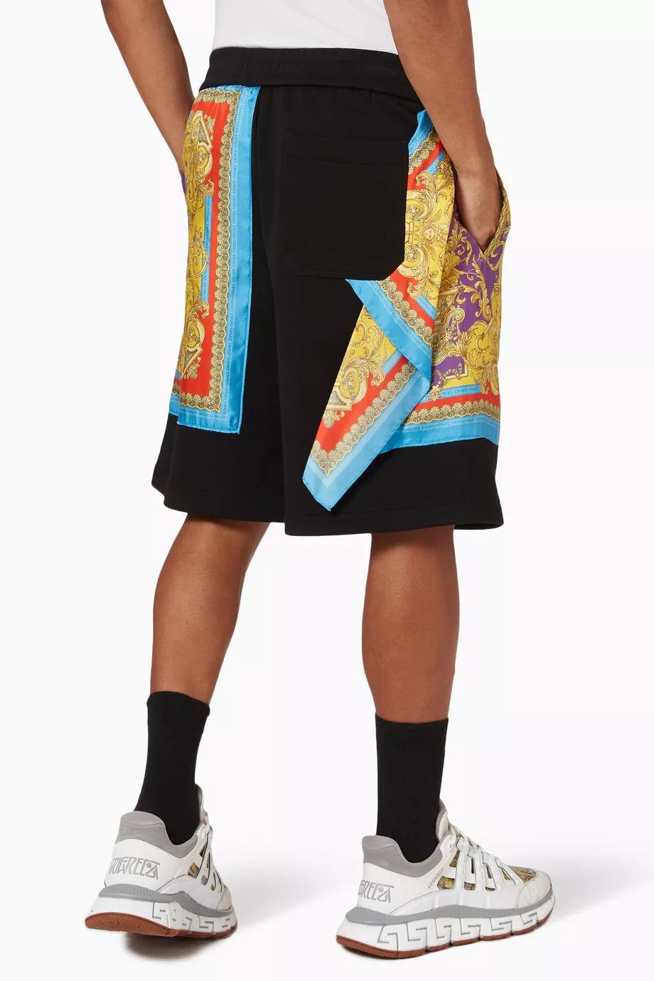 Versace o1y0525 Short in Black Size US 34 / EU 50 - 3 Thumbnail