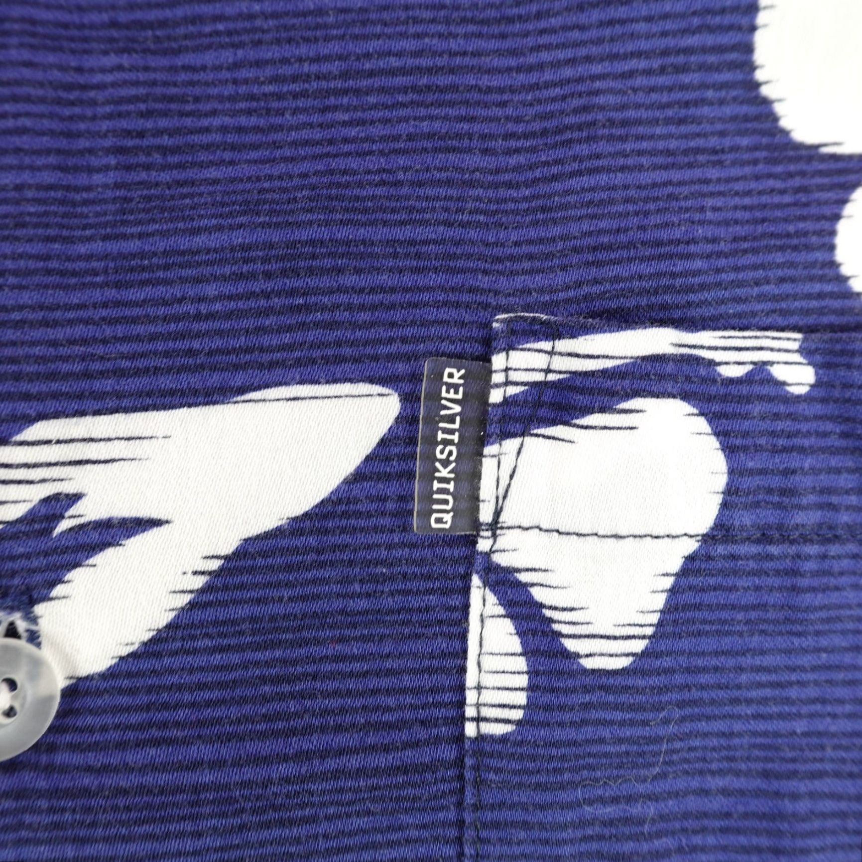 Quiksilver VINTAGE Quiksilver Shirt Mens Medium Blue Hawaiian Floral Button Up Surf Y2K Size US M / EU 48-50 / 2 - 3 Thumbnail