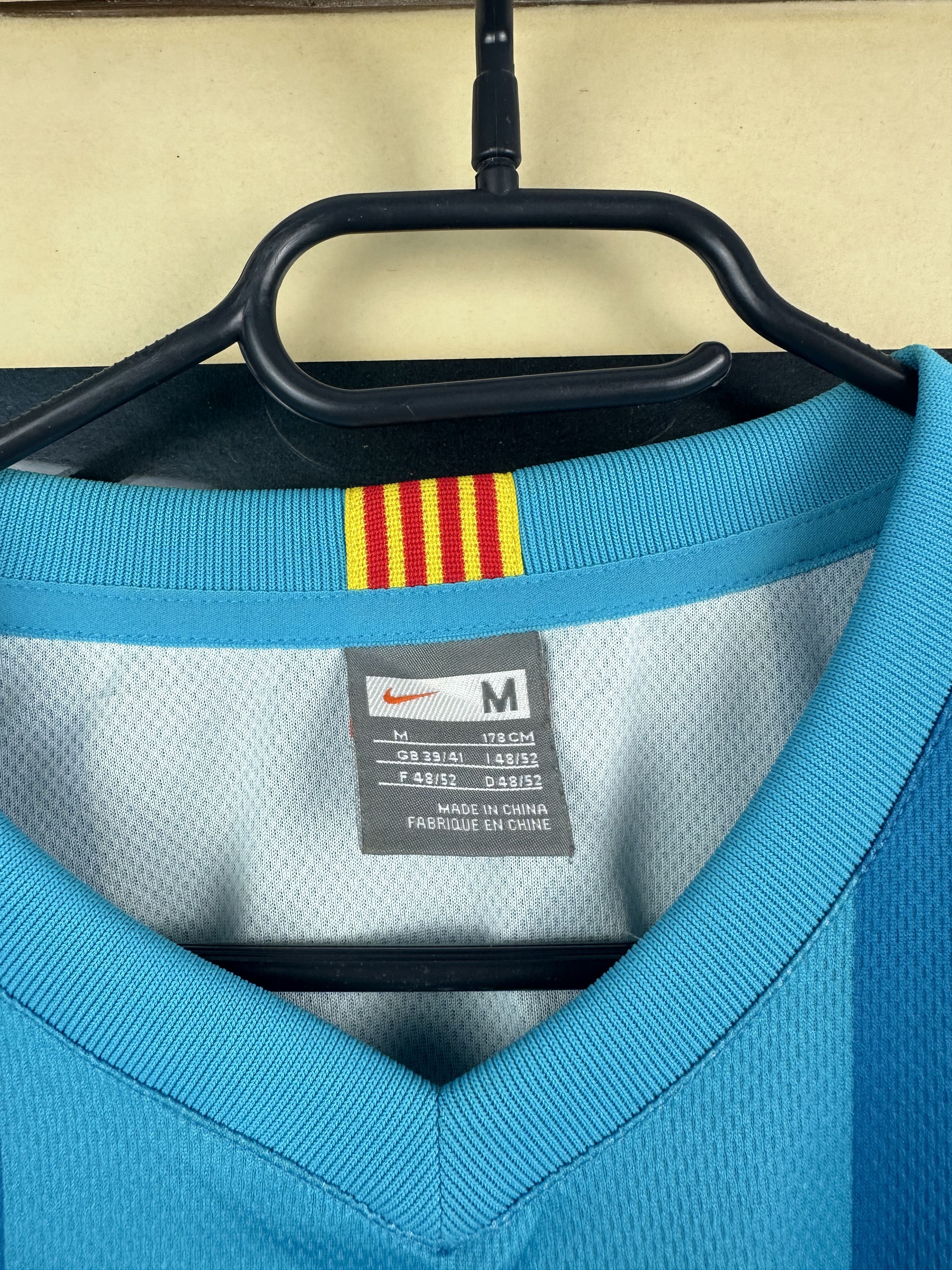Nike × Vintage Barcelona football shirt 2007 Soccer Nike Jersey Tee Hype Size US M / EU 48-50 / 2 - 4 Thumbnail