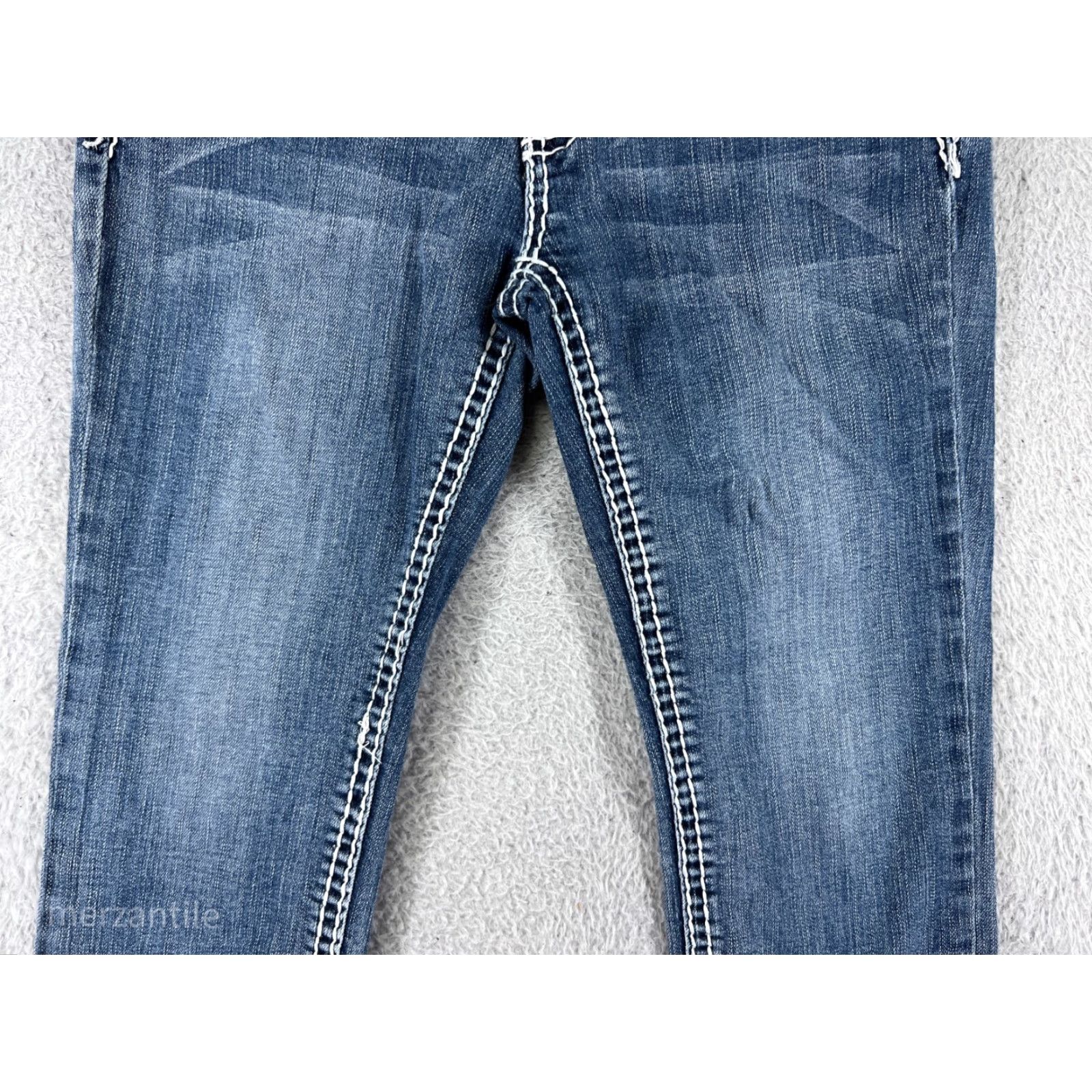 Vintage VINTAGE Miss Chic Jeans Capri Women Blue Denim Cotton Blend 9 Slim Fit 5-Pocket Embellished Rhinestone Bling Size 30" / US 8 / IT 44 - 7 Thumbnail