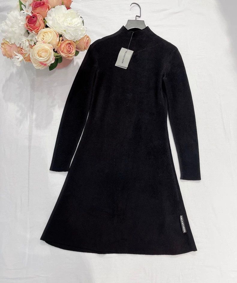 Balenciaga Balenciaga Black Dress, M Size Size M / US 6-8 / IT 42-44 - 1 Thumbnail