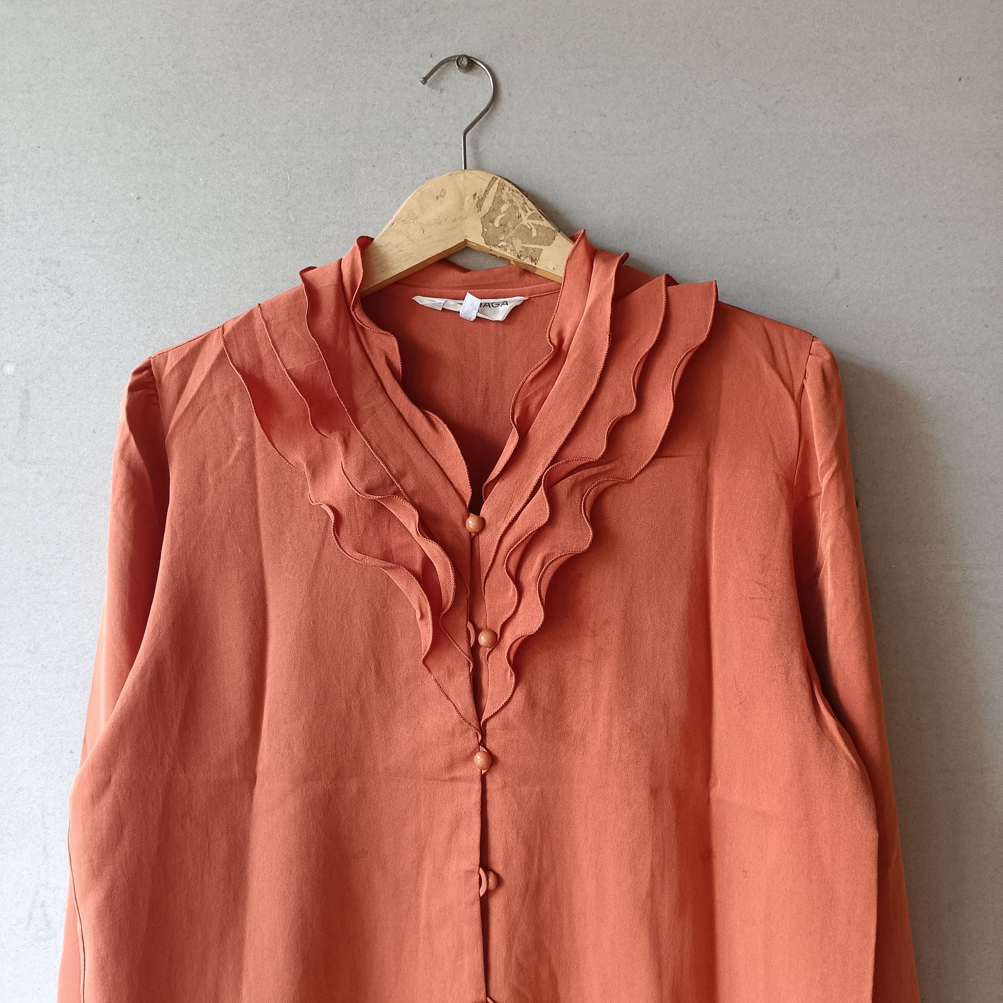 Balenciaga Vintage Balenciaga Ruffle tops blouses Size M / US 6-8 / IT 42-44 - 2 Thumbnail