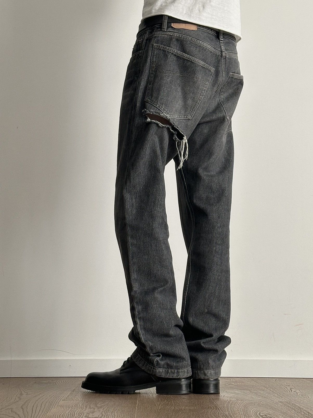 Balenciaga Balenciaga by Demna Back Rip Denim Jeans Size US 31 - 2 Thumbnail