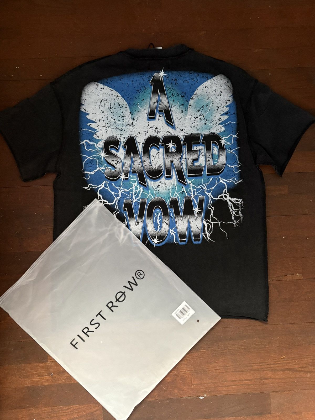 Other First Row Scared Row T Shirt Size US M / EU 48-50 / 2 - 2 Thumbnail