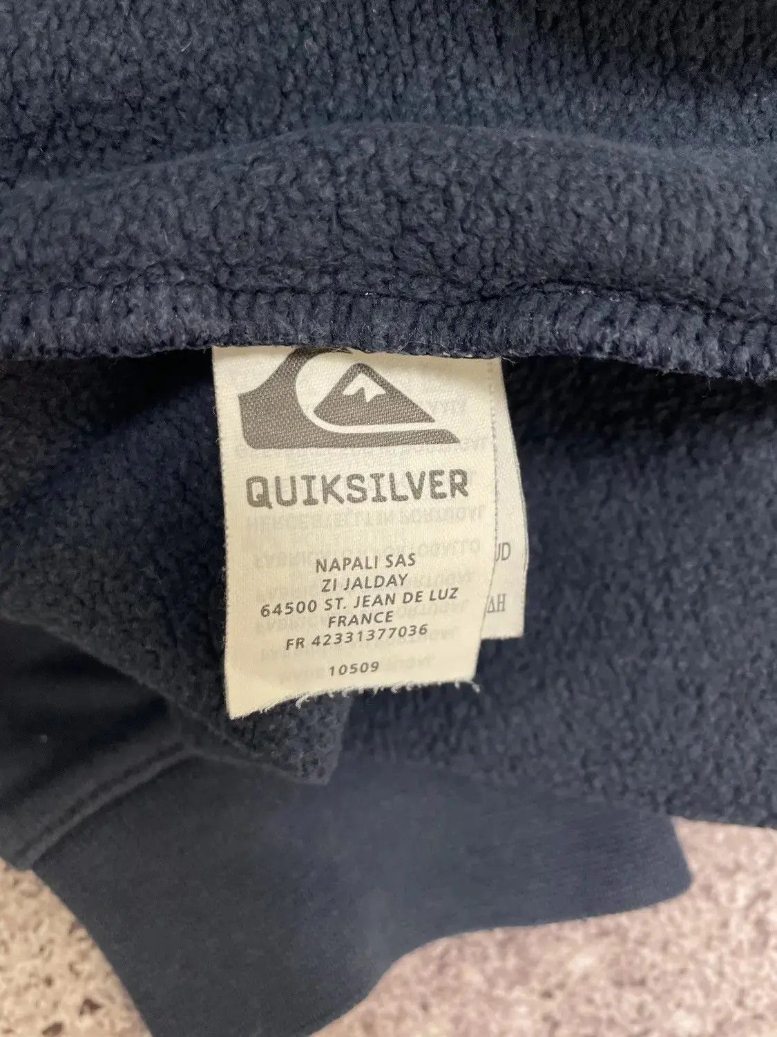 Quiksilver × Vintage Vintage Quiksilver Navy Blue Sweatshirt Spell Logo Size L Size US L / EU 52-54 / 3 - 5 Thumbnail
