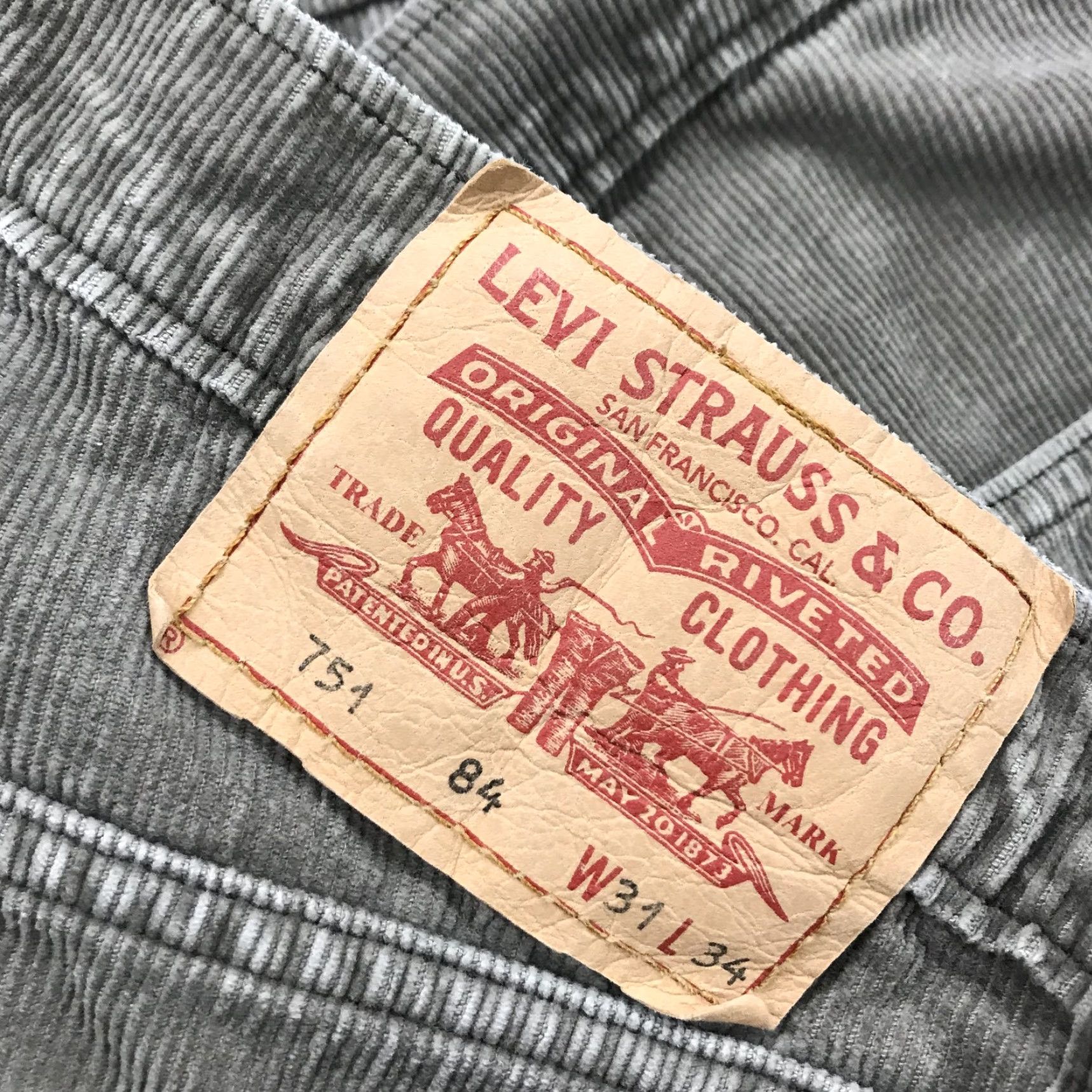 Levi's Levi's 751 Pants Mens 31x34 Brown Corduroy Straight Fit Cotton Casual Vintage 90s 5-Pocket Design Mens Size US 31 - 4 Thumbnail