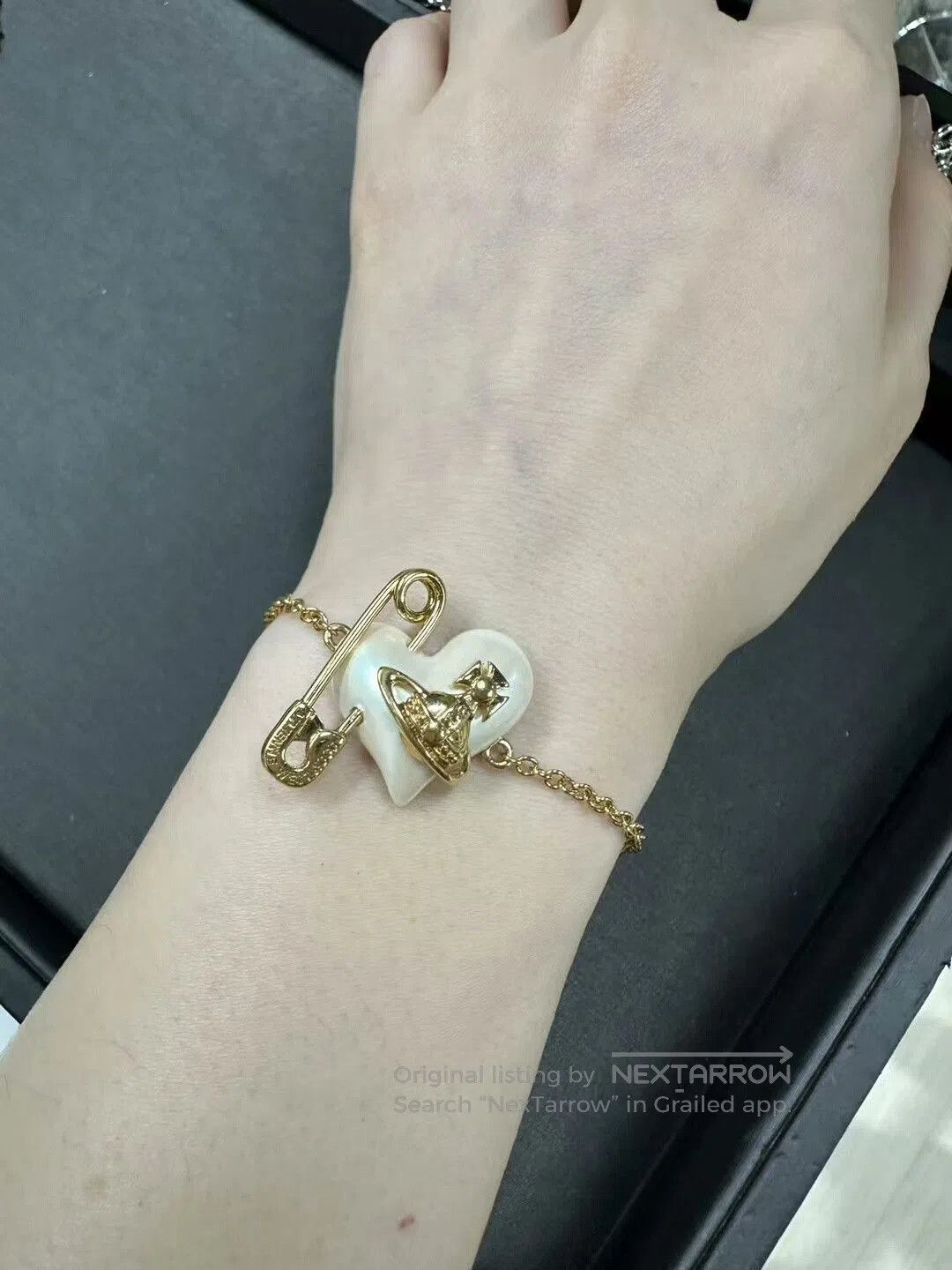 Vivienne Westwood Vivienne Westwood Heart Brooch Pearl Bracelet. Size ONE SIZE - 3 Thumbnail