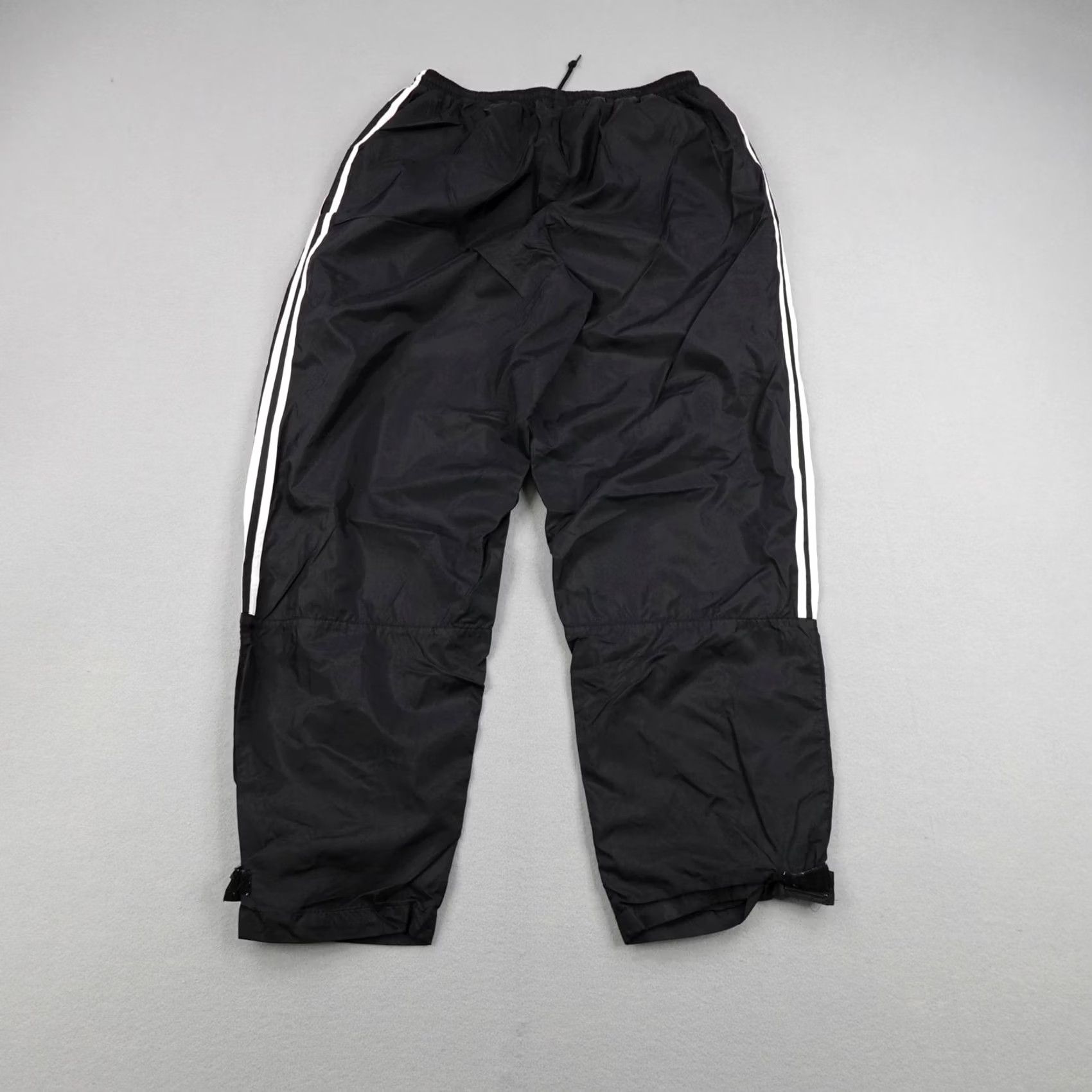 Adidas VINTAGE Adidas Pants Mens 2XL Black Windbreaker Track Warmup White Stripe 90s Size US 39 - 4 Thumbnail