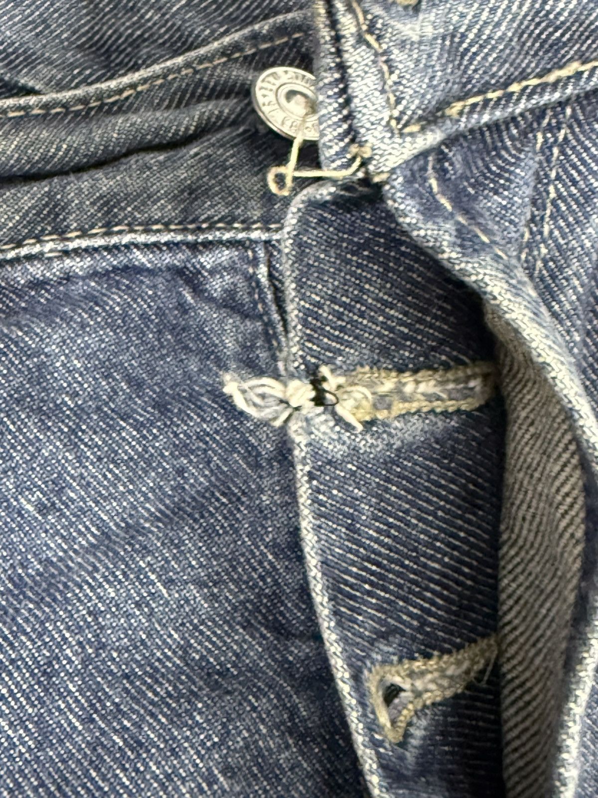 Levi's Vintage Clothing Levi’s Engineered Jeans USA Twisted Leg Y2K Loose 3🟦5 Size US 35 - 16 Thumbnail