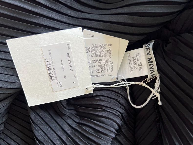 Issey Miyake Issey Miyake size:2 Black diagonal striped dress Size M / US 6-8 / IT 42-44 - 6 Thumbnail