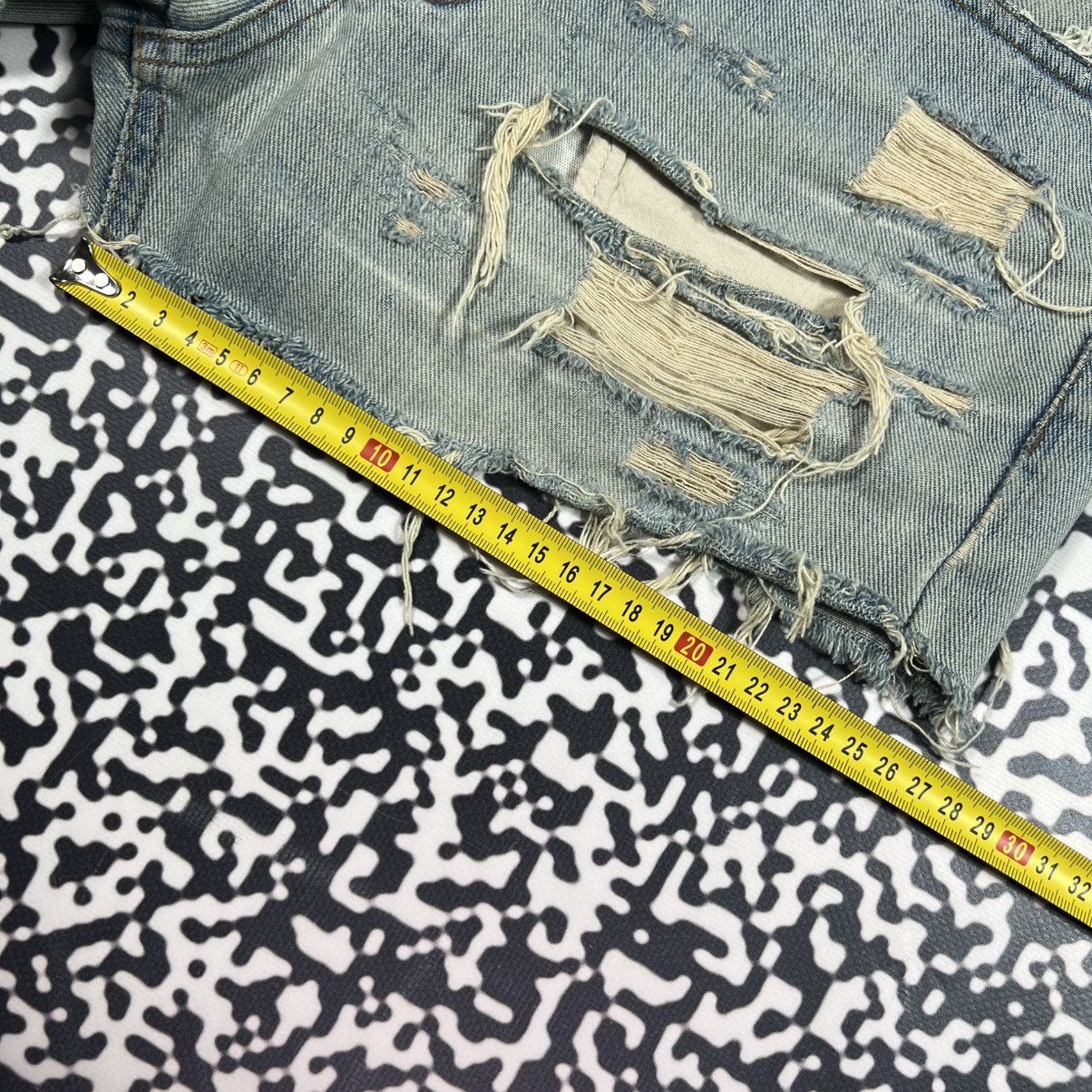 Japanese Brand Vintage Y2K Carte D’identine Japanese Distressed Shorts Size 30" / US 8 / IT 44 - 21 Thumbnail