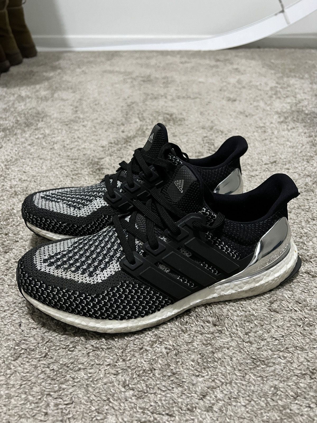 Adidas ultra fashion boost 2.0 silver medal