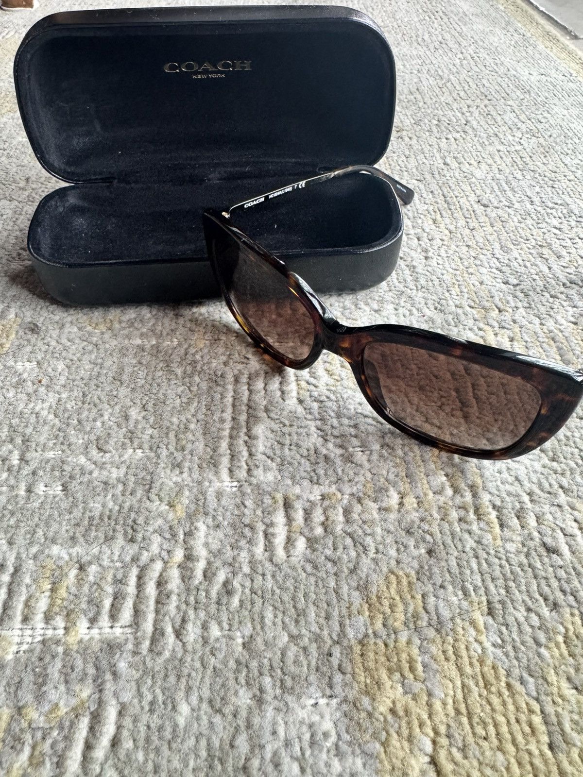 Coach COACH Women's Tortoiseshell Sunglasses - HC 8246 Size ONE SIZE - 5 Thumbnail
