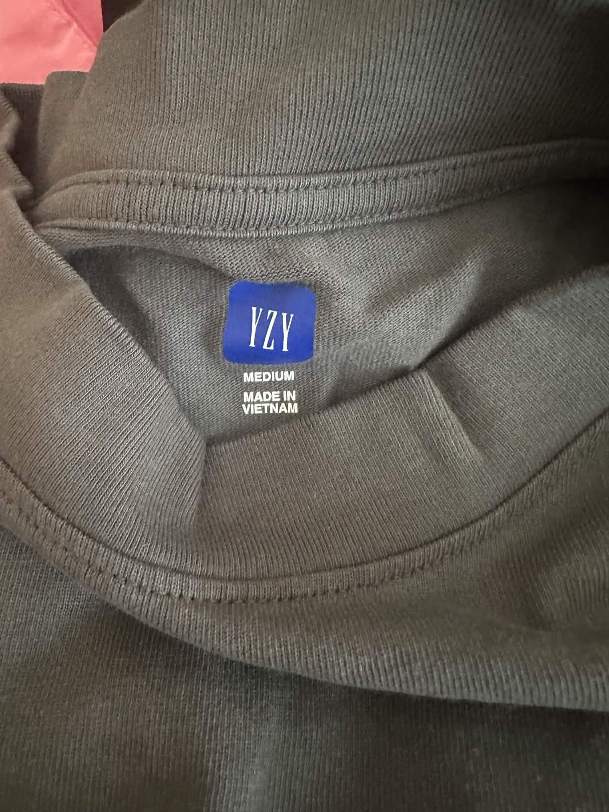 Balenciaga × Gap × Yeezy DARK GREY LONGSLEEVE Size US M / EU 48-50 / 2 - 2 Thumbnail