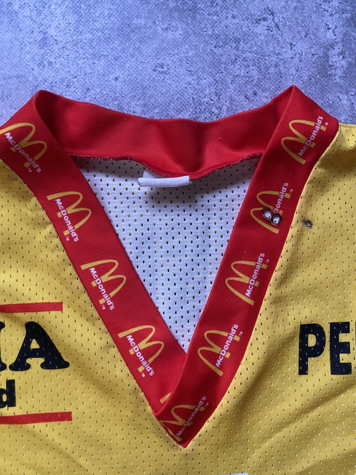 Ccm × NFL Vintage CCM Sc Bern Switzerland Ice Hockey Jersey Size US S / EU 44-46 / 1 - 3 Thumbnail