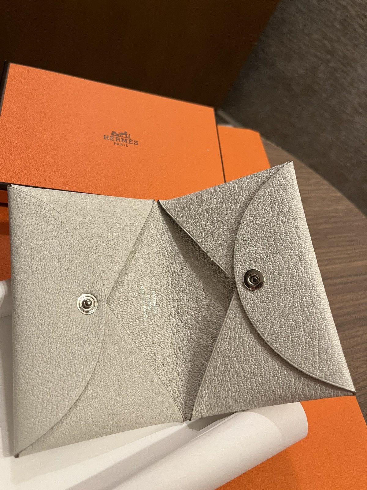 Hermes Super Rare Chèvre Mysore Hermes Calvi Wallet Mushroom Size ONE SIZE - 11 Thumbnail