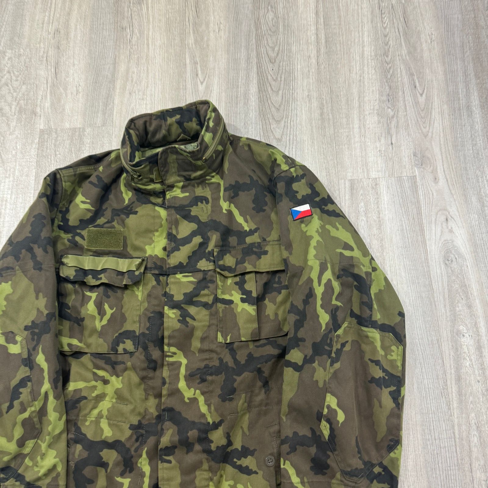 Vintage Vintage Czech Army M95 Woodland Camo Combat Jacket Parka XL Size US XL / EU 56 / 4 - 2 Thumbnail