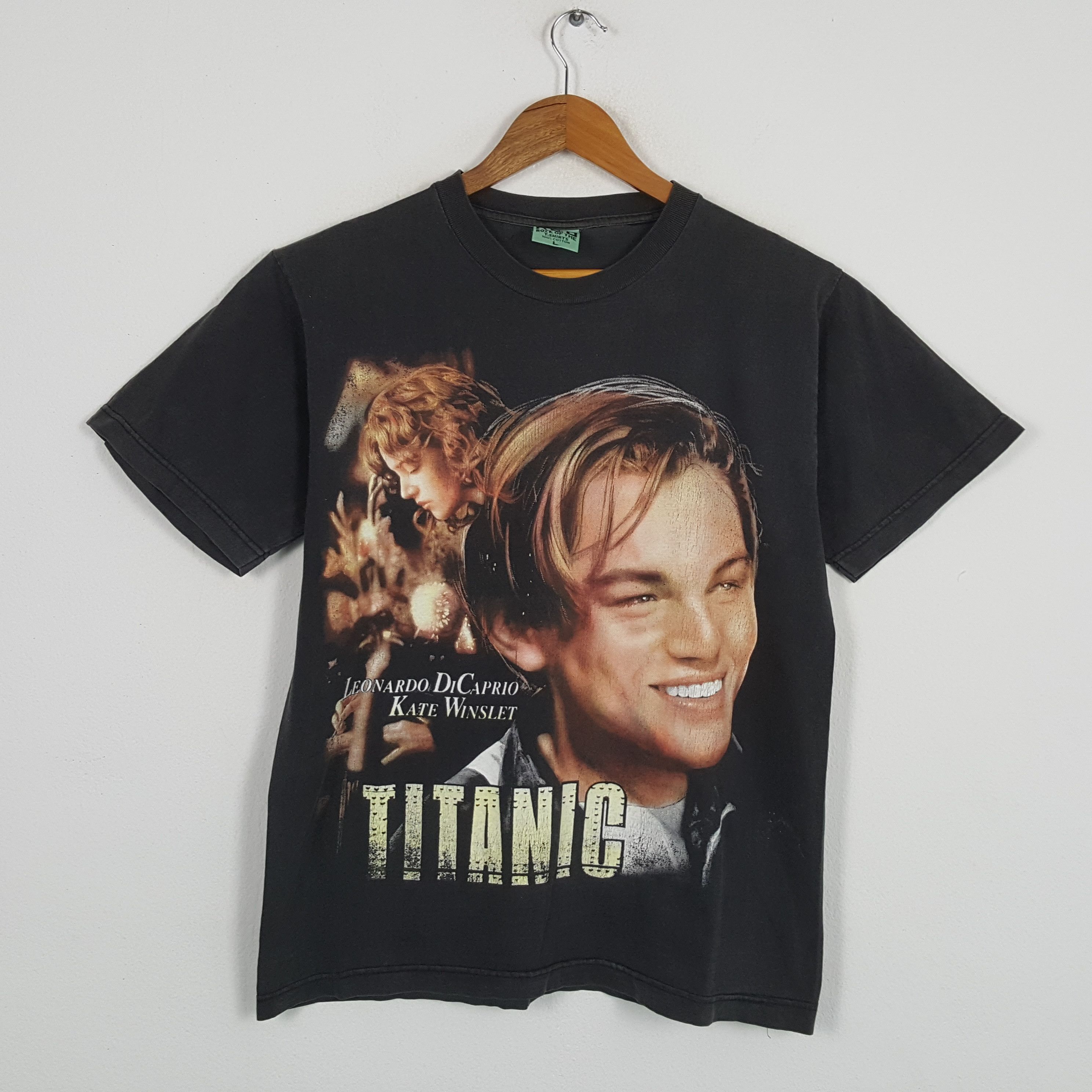 Vintage 90's TITANIC American Lovers Movie T-Shirts