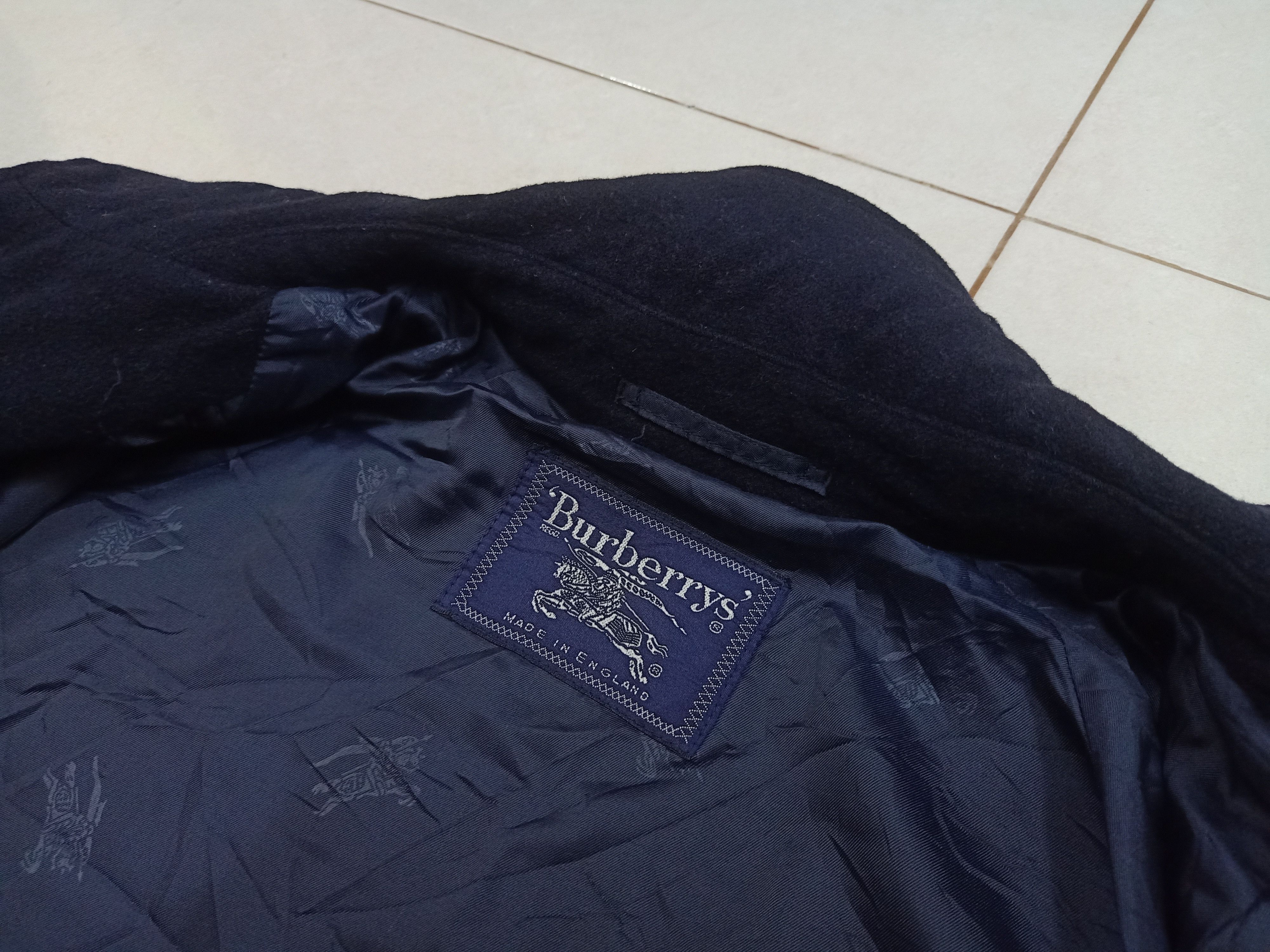 Burberry Rare!! BURBERRYS 80s Made In England Dark Navy Jacket Size US XL / EU 56 / 4 - 10 Thumbnail