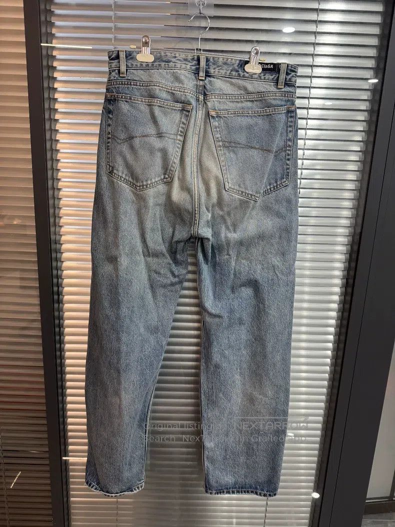 Balenciaga Balenciaga size S Washed effect mid-rise denim jeans Size US 27 - 2 Thumbnail