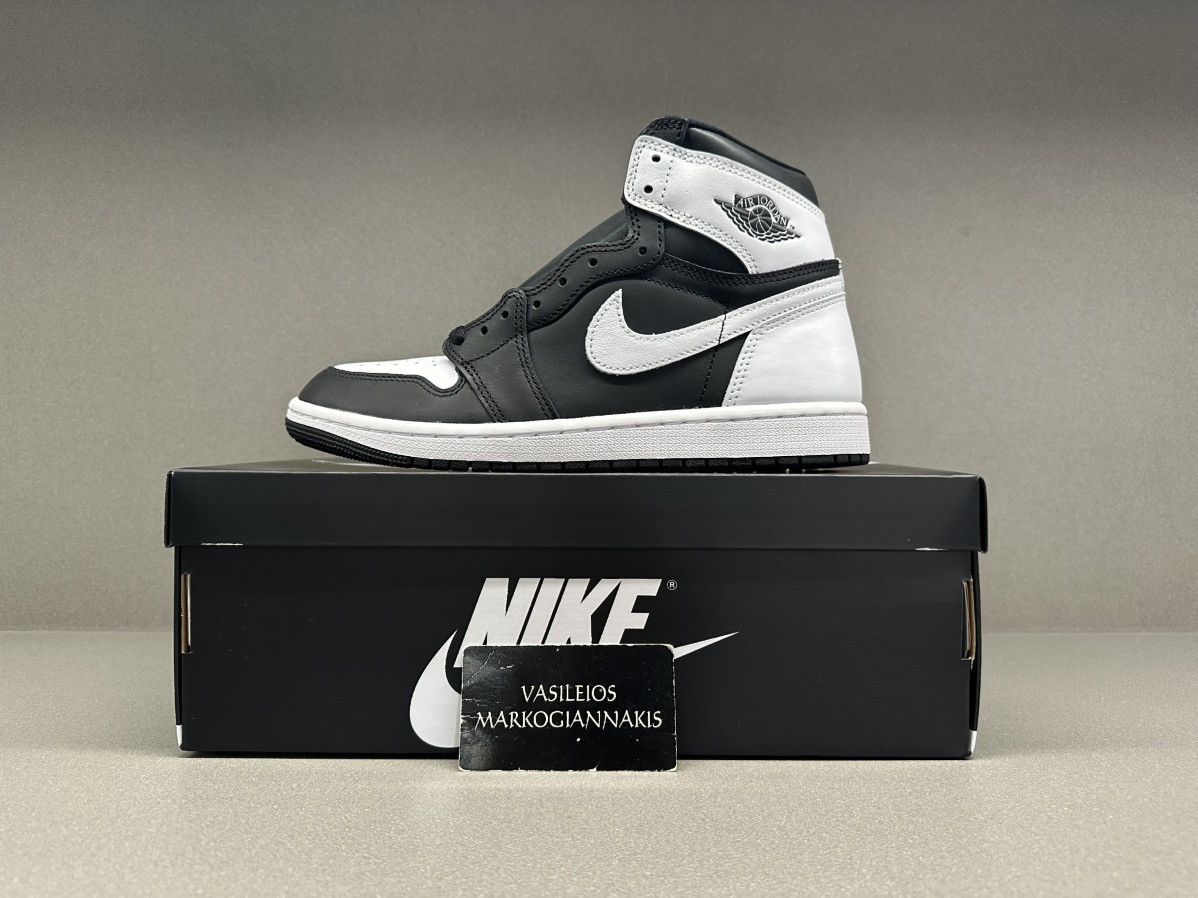 Jordan Brand Jordan 1 Retro High OG Black White Size US 11 / EU 44 - 1 Thumbnail