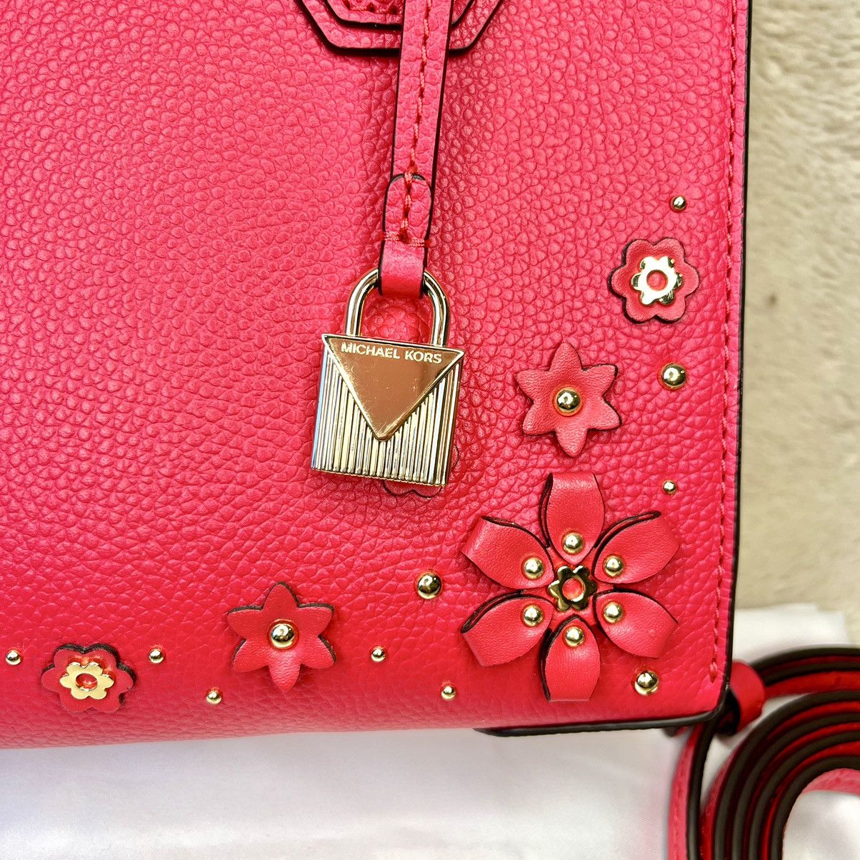 Michael Kors Michael Kors Deep Pink Mercer Embellished Leather 2-Way Bag Size ONE SIZE - 12 Thumbnail